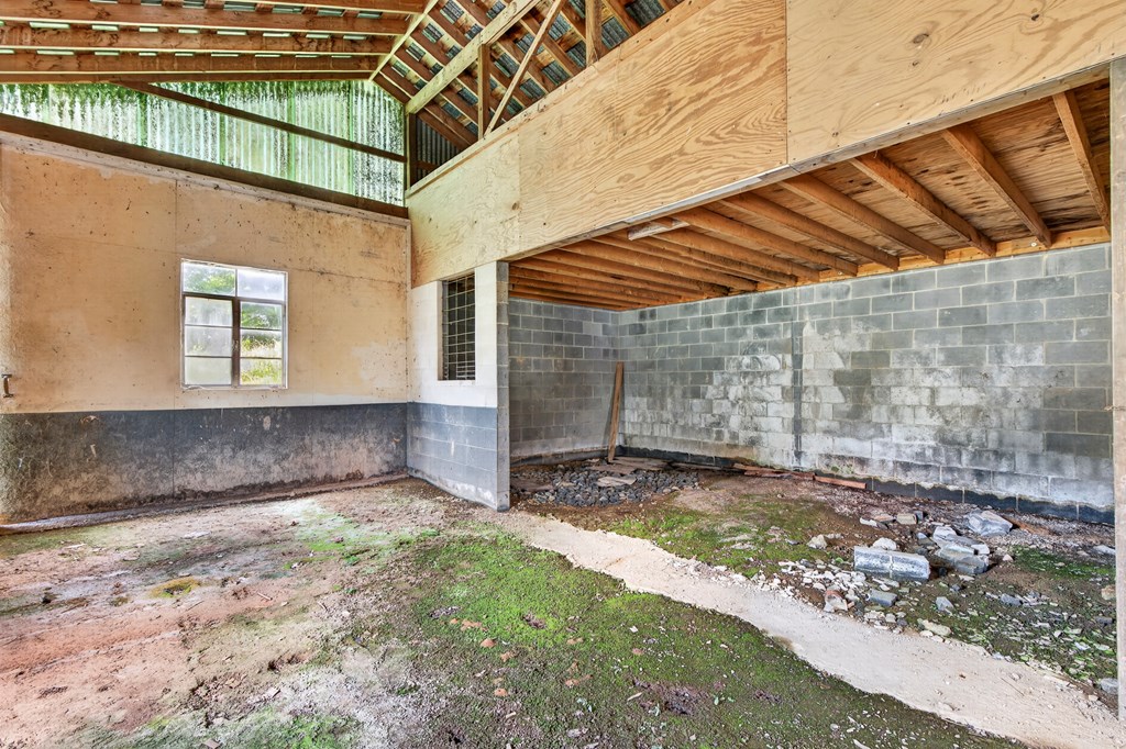 30 AC Cleghorn Valley Rd