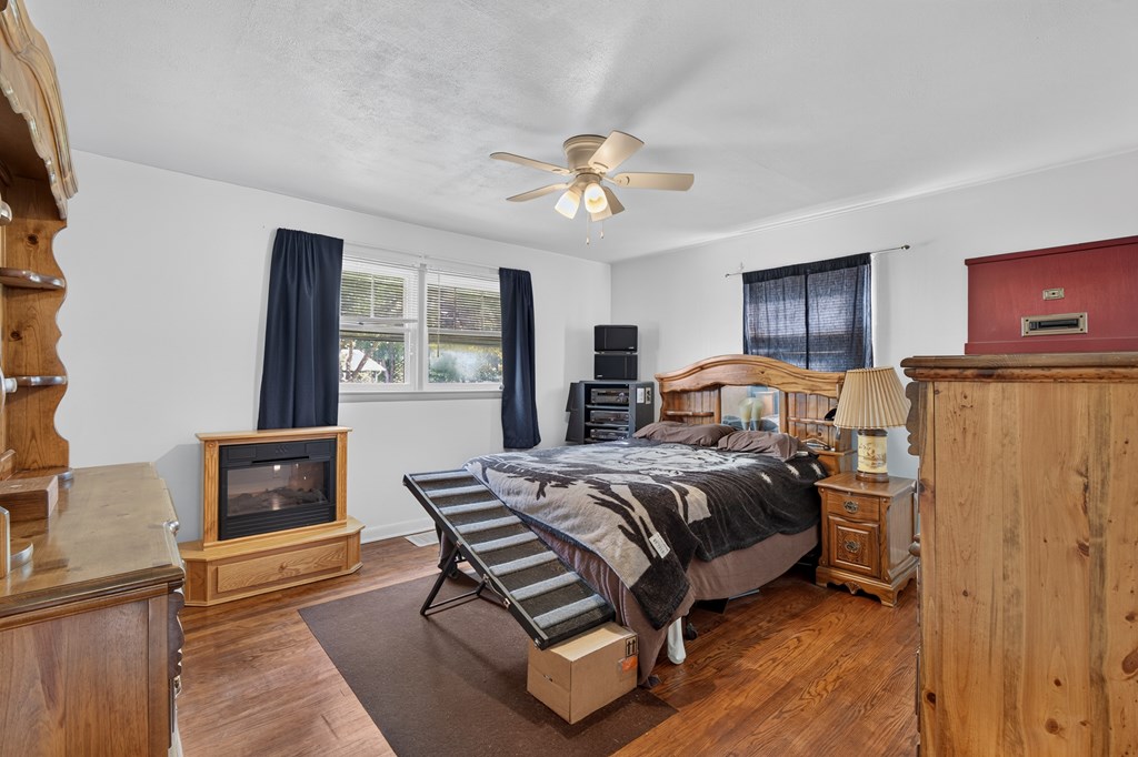 194 Autumn Chase Rd