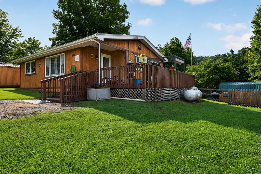 194 Autumn Chase Rd