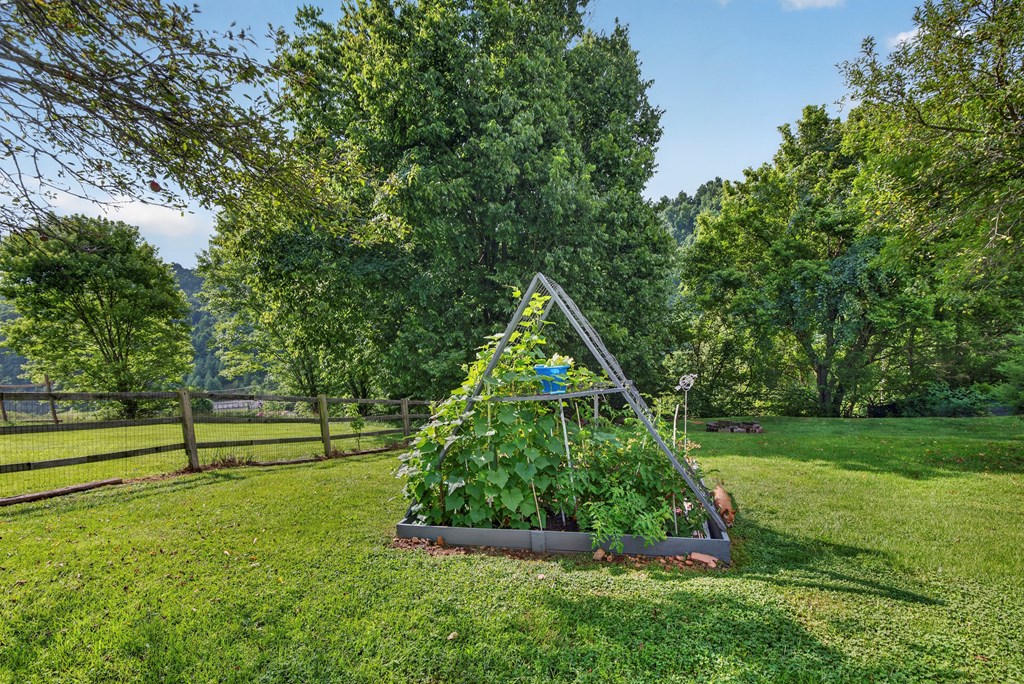 194 Autumn Chase Rd