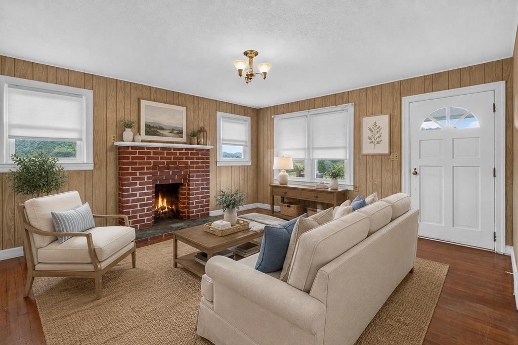 28107 Minton Ln