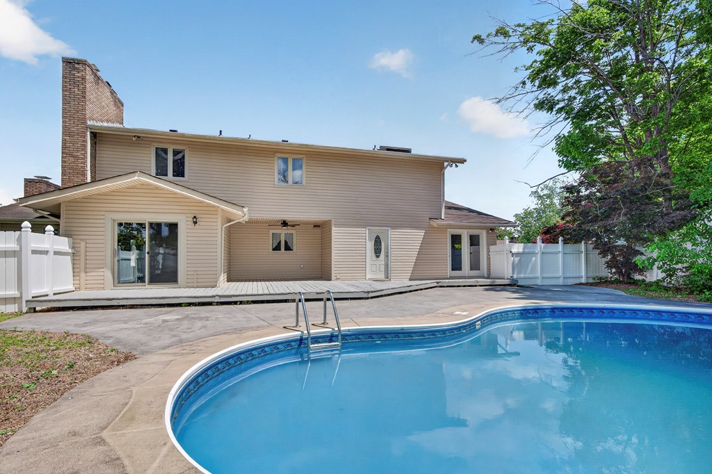 102 Sandpiper Circle