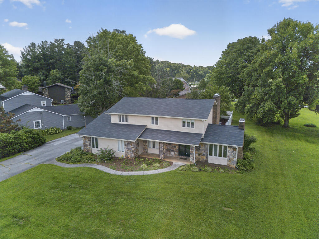 102 Sandpiper Circle