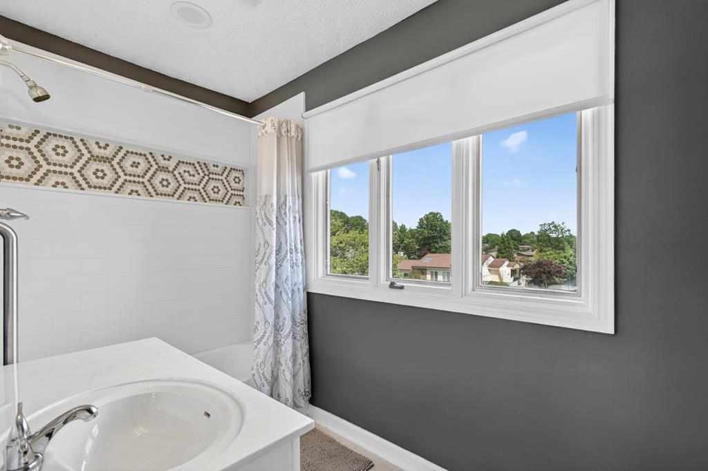 102 Sandpiper Circle