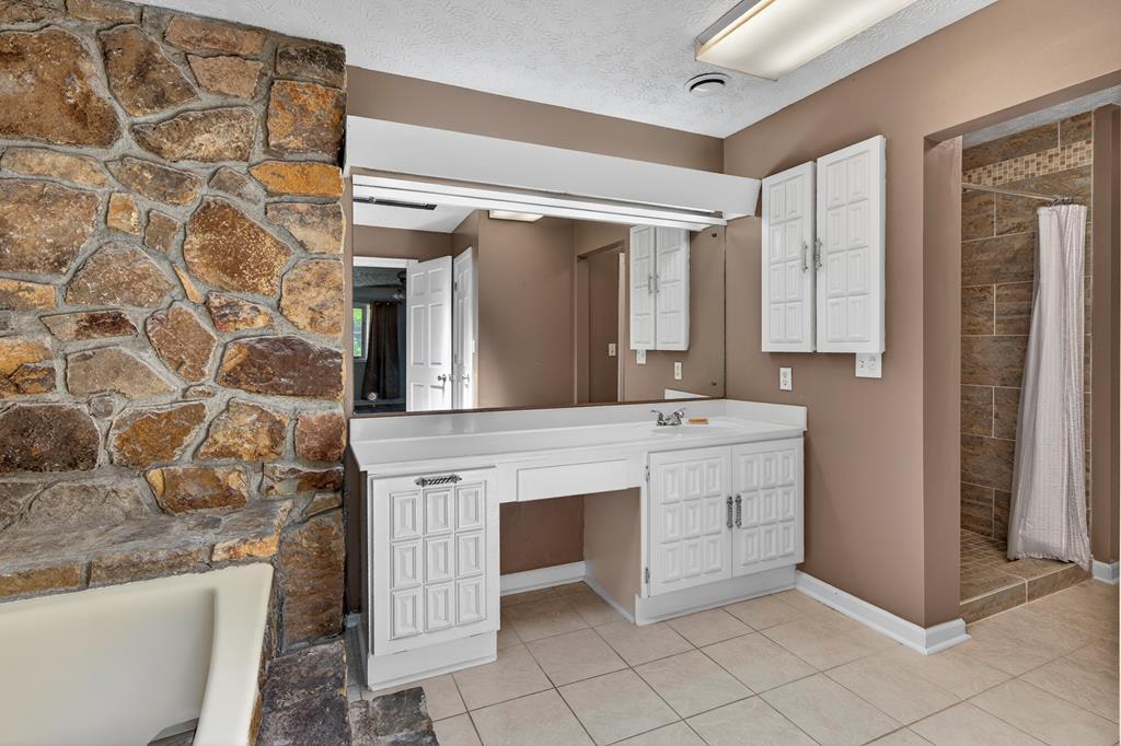 102 Sandpiper Circle