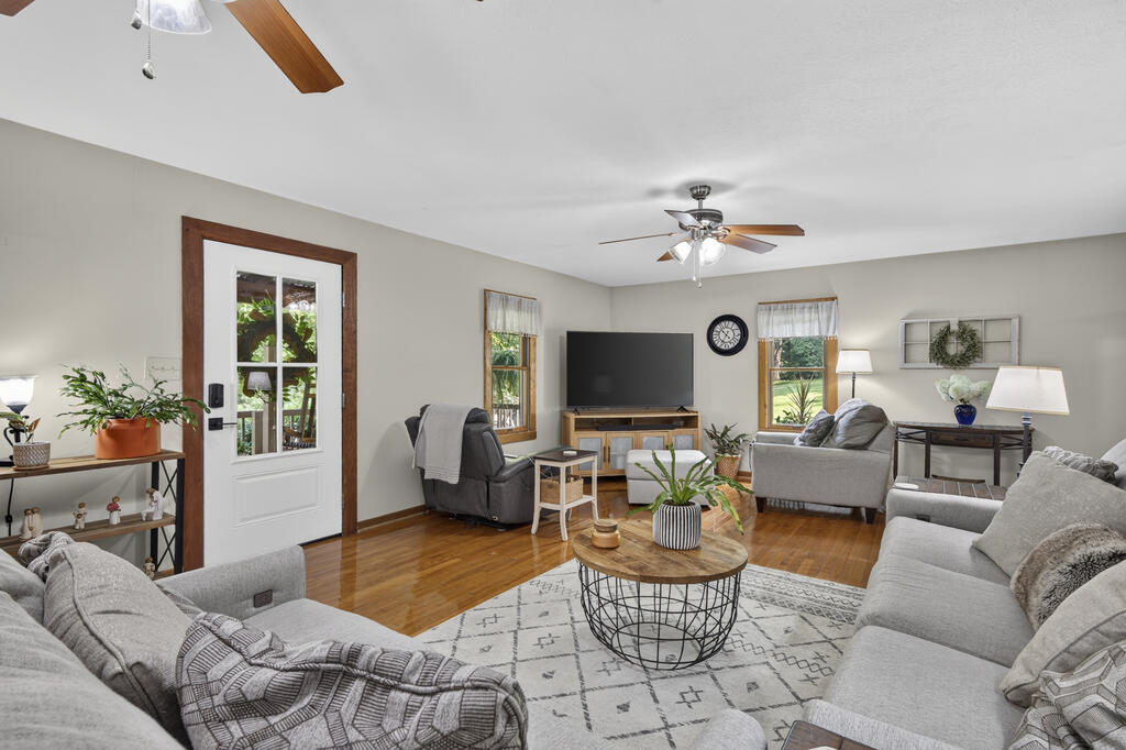 19308 B Tulip Tree Ln