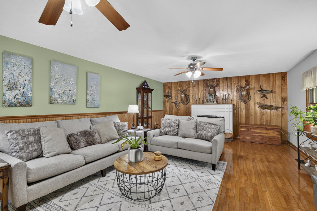19308 B Tulip Tree Ln