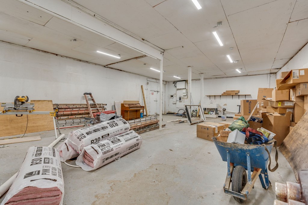 560-C W Main St