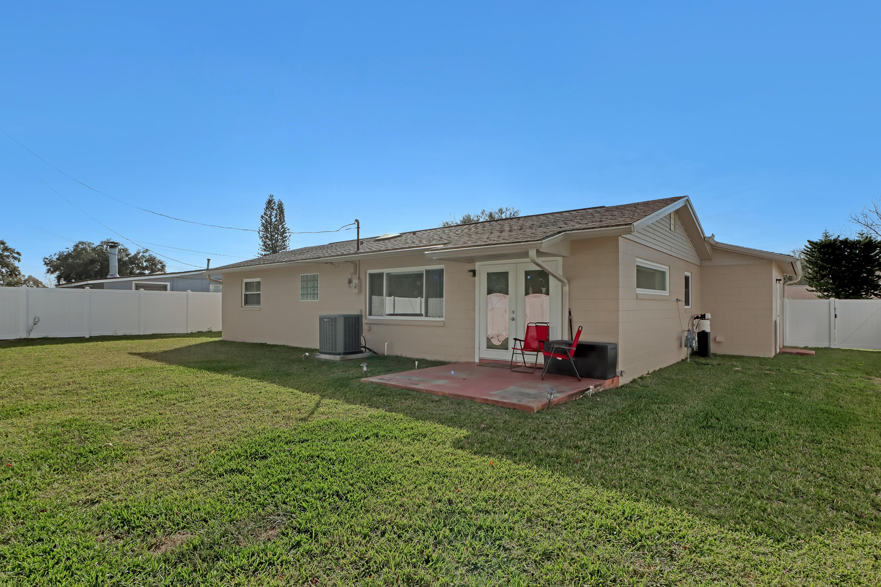 611 Clarewood Boulevard