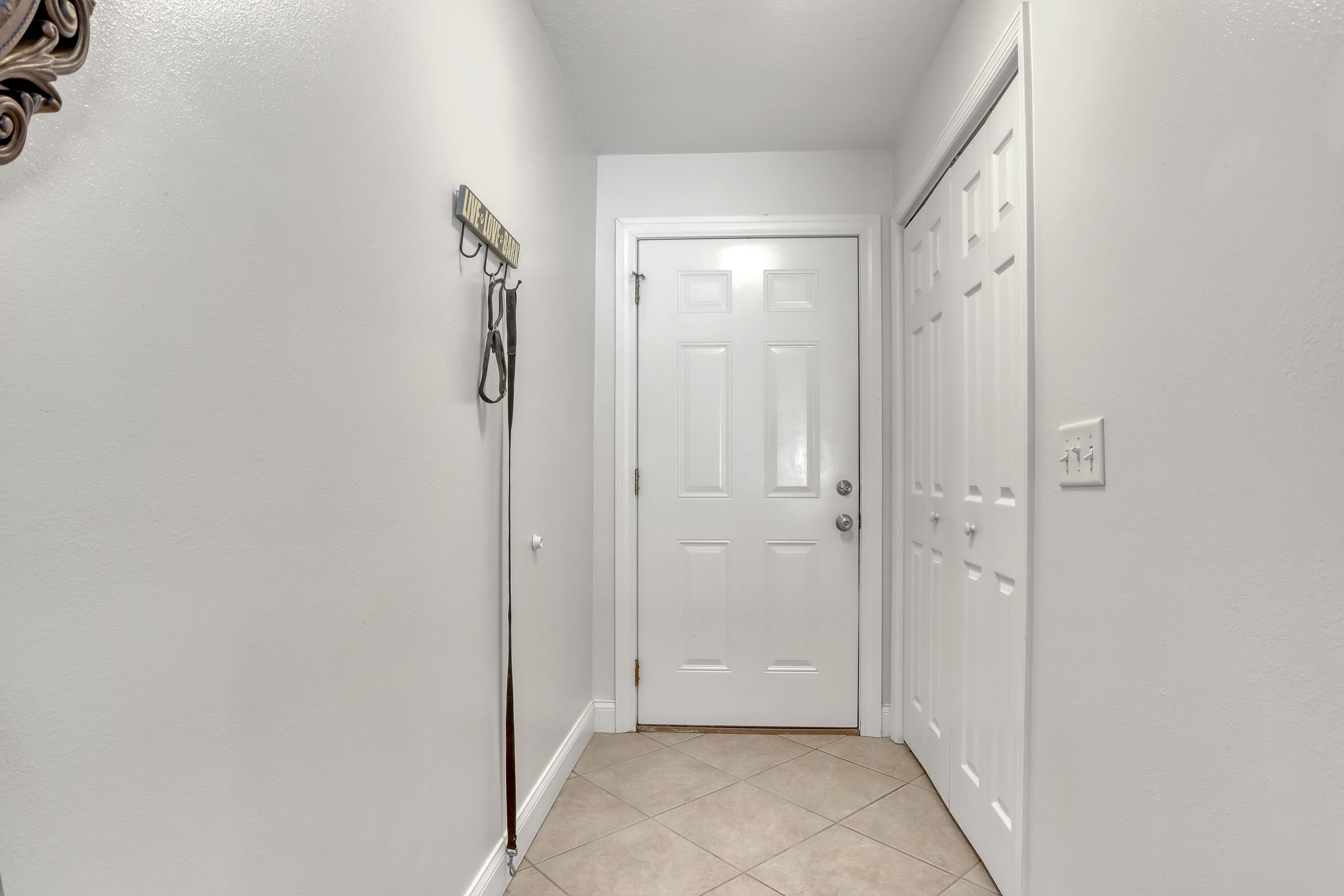 611 Clarewood Boulevard