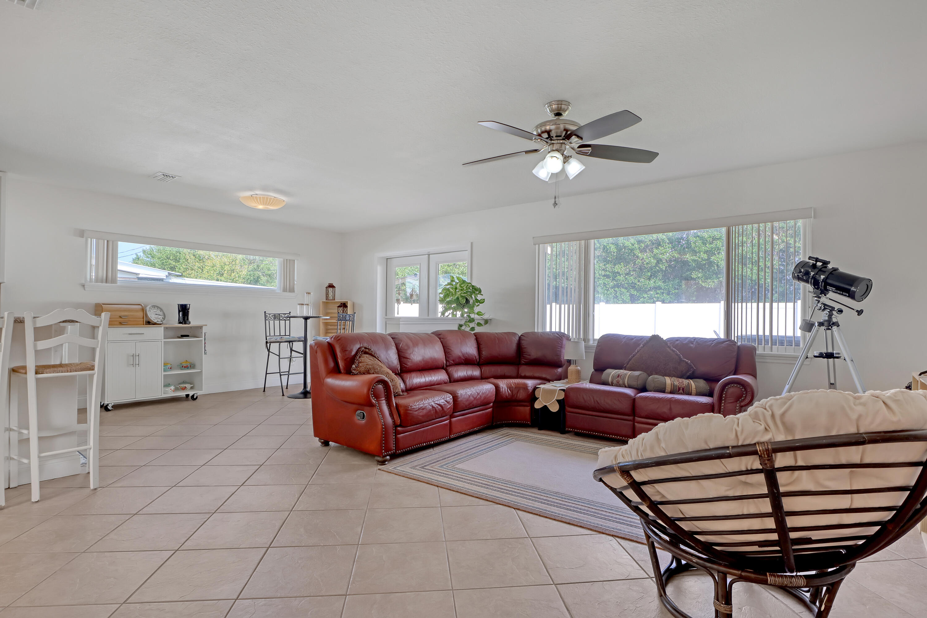 611 Clarewood Boulevard