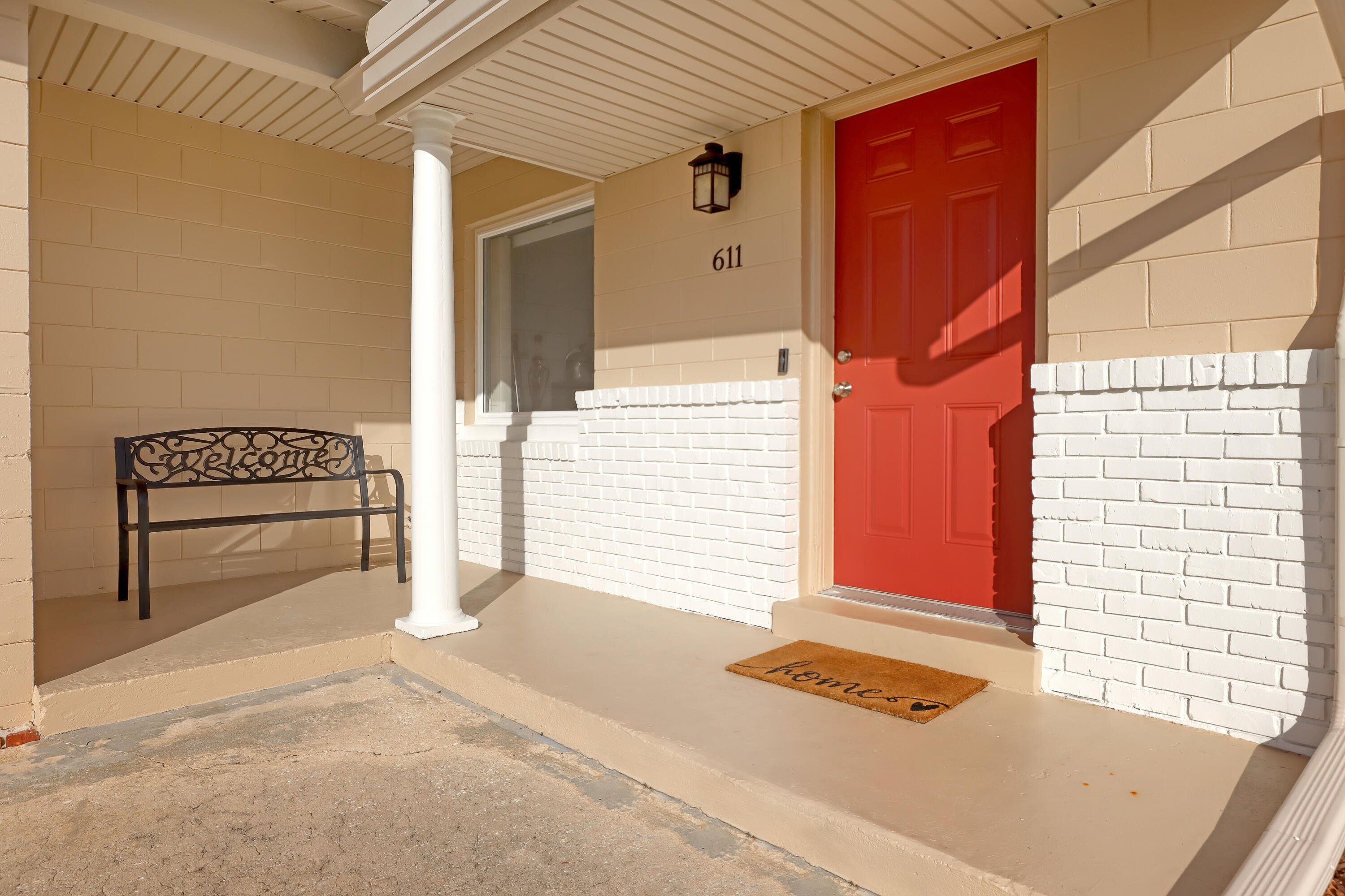 611 Clarewood Boulevard