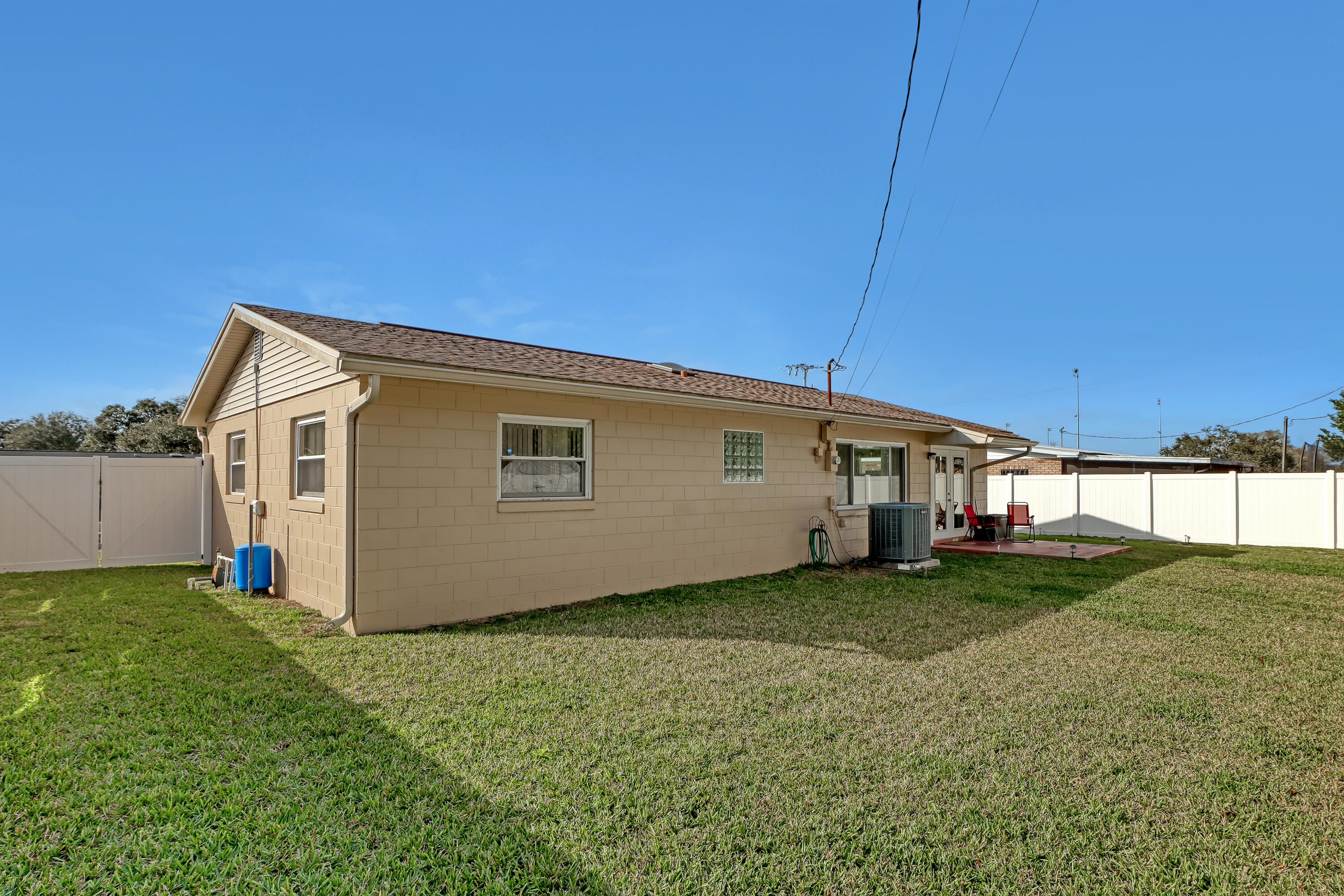 611 Clarewood Boulevard
