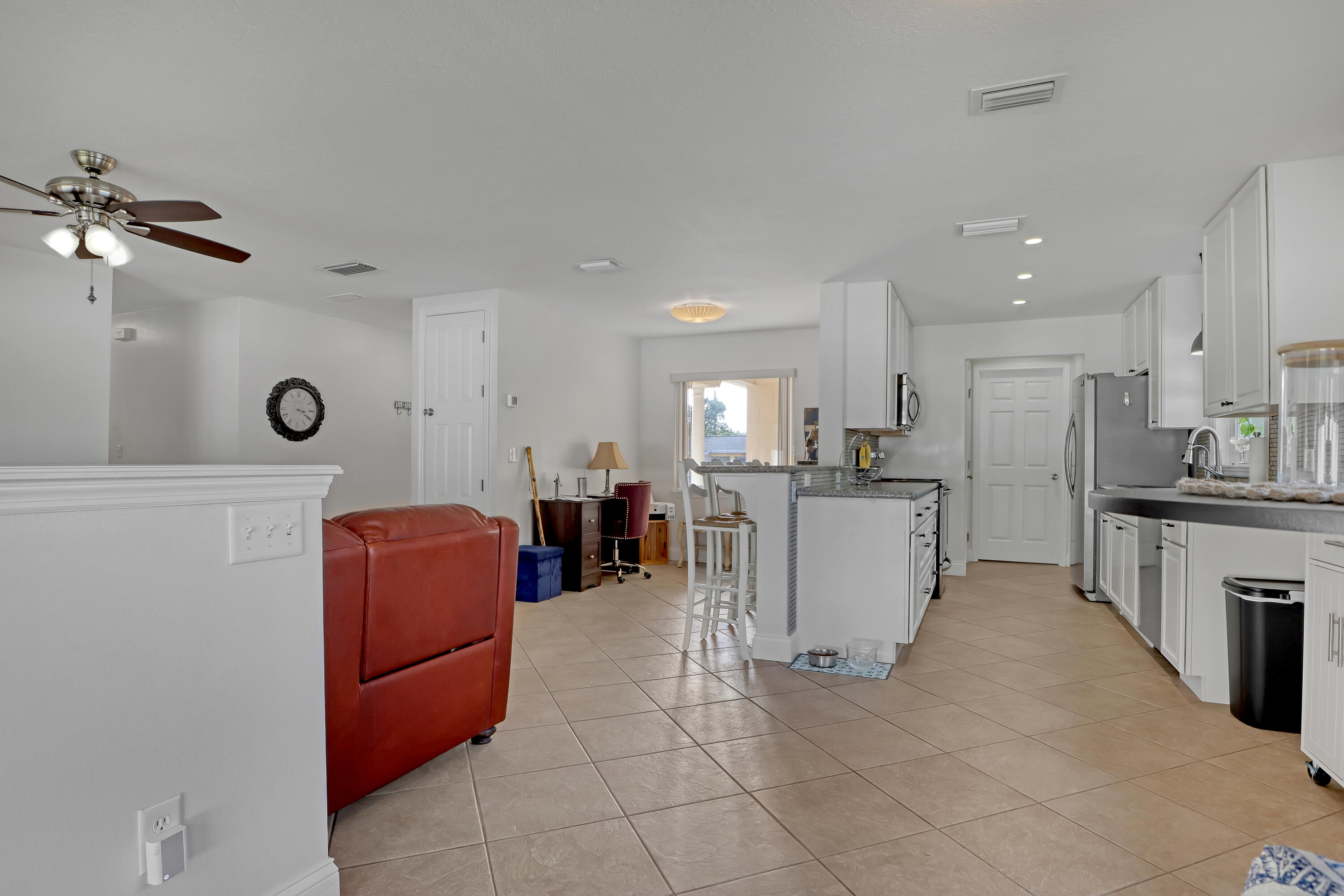 611 Clarewood Boulevard