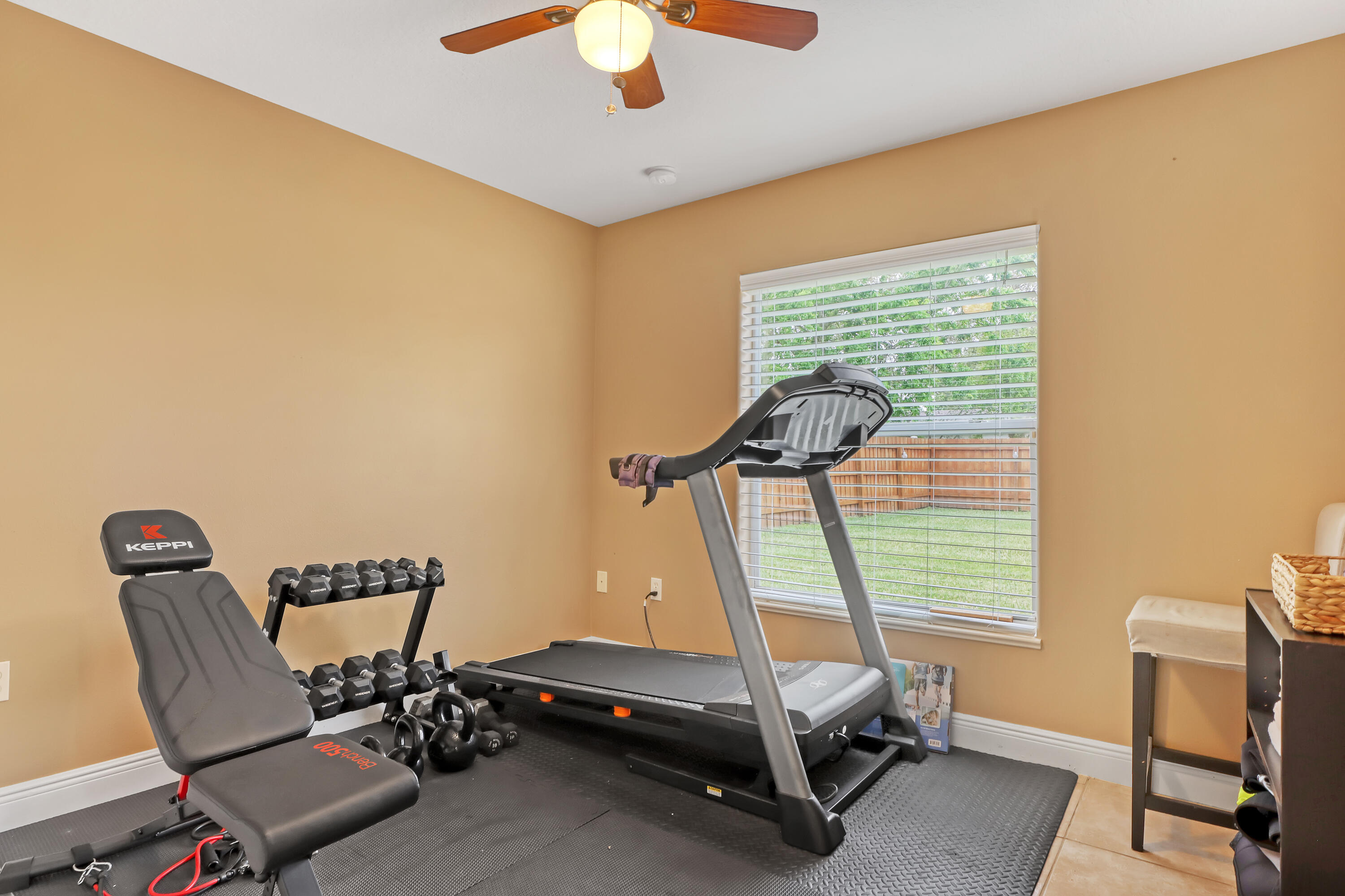 3939 Rolling Hill Drive