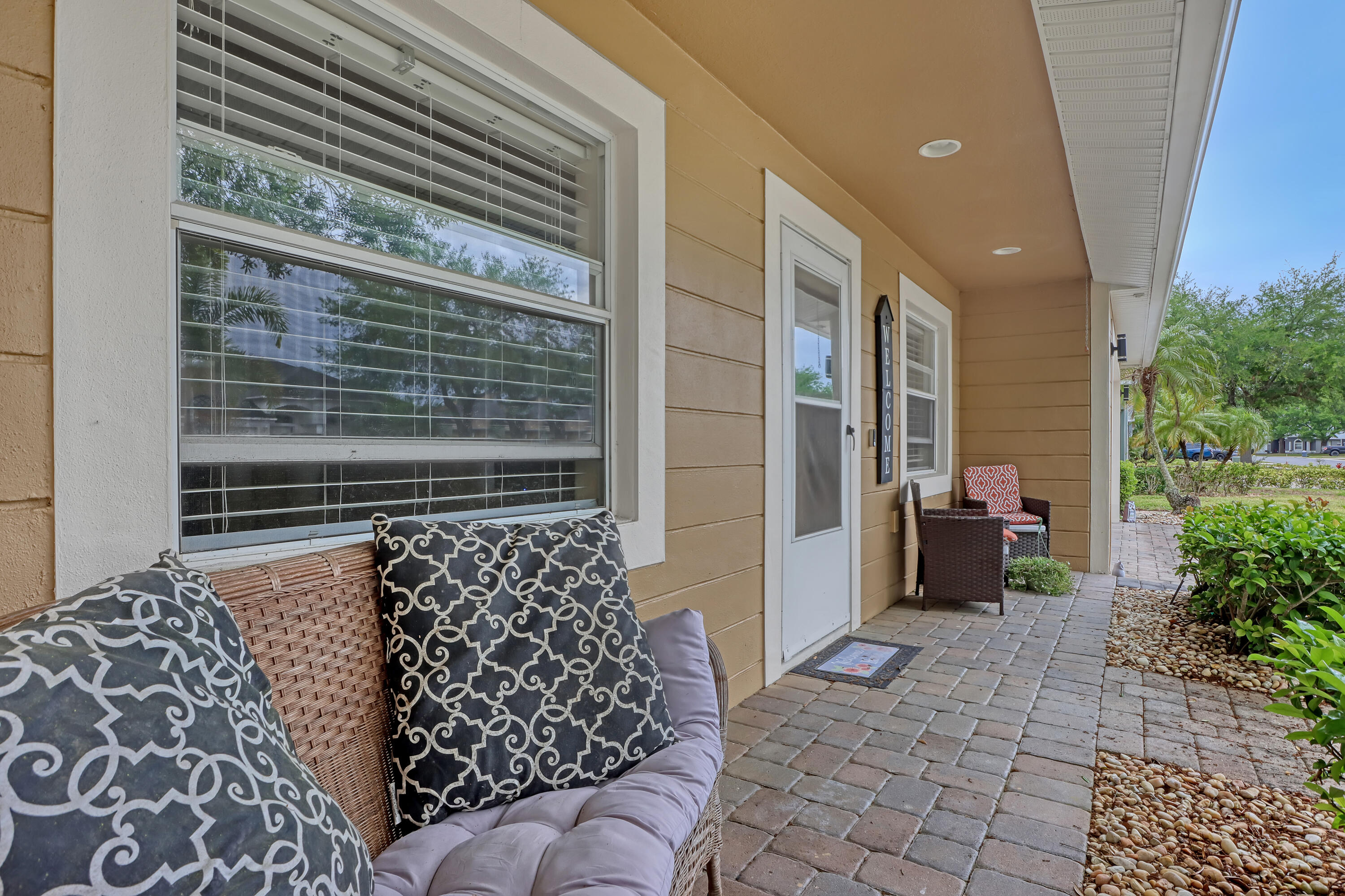 3939 Rolling Hill Drive