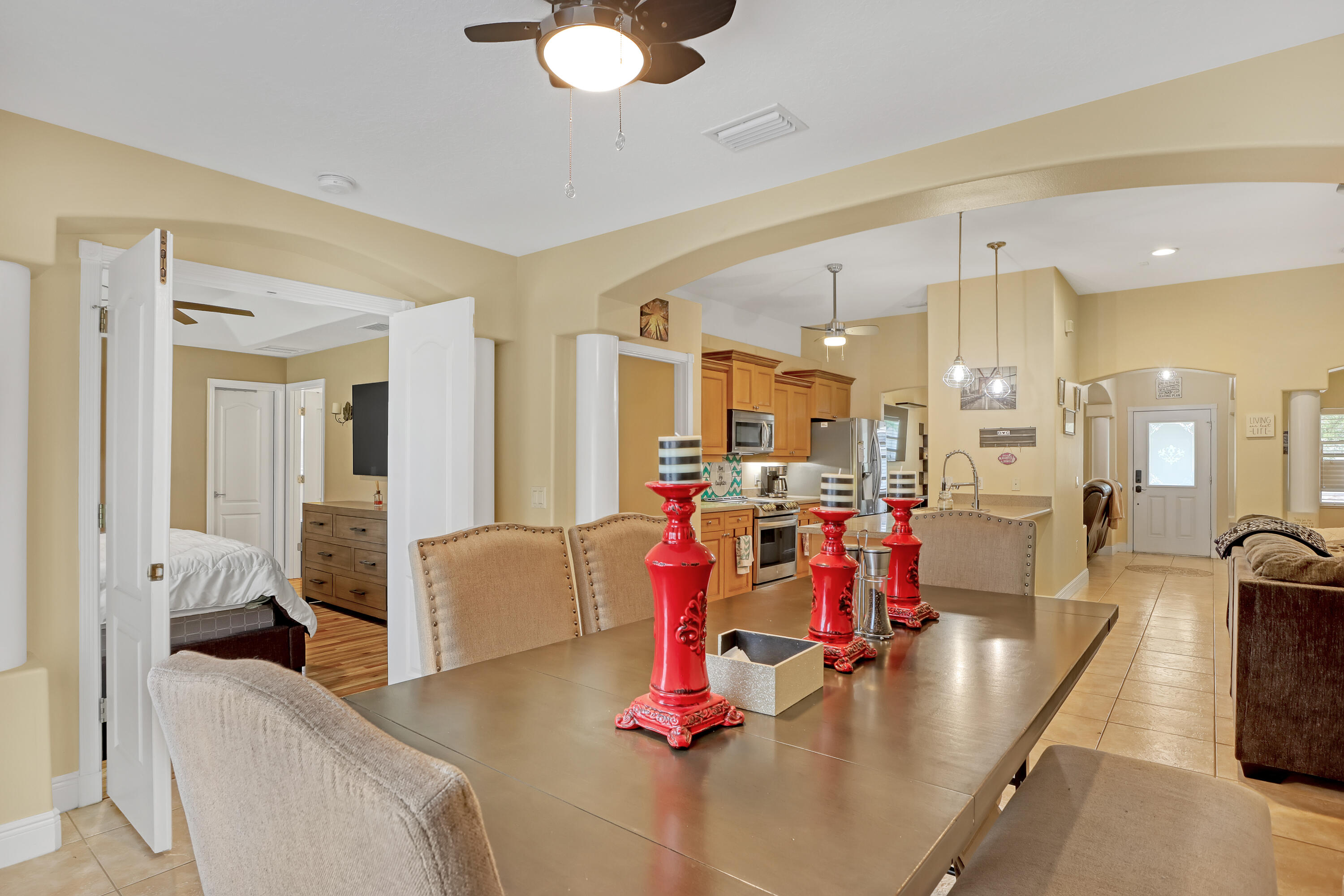 3939 Rolling Hill Drive
