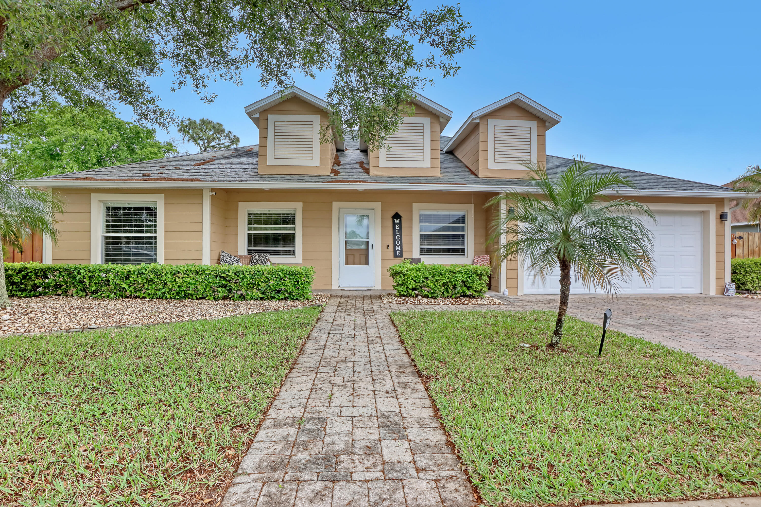 3939 Rolling Hill Drive
