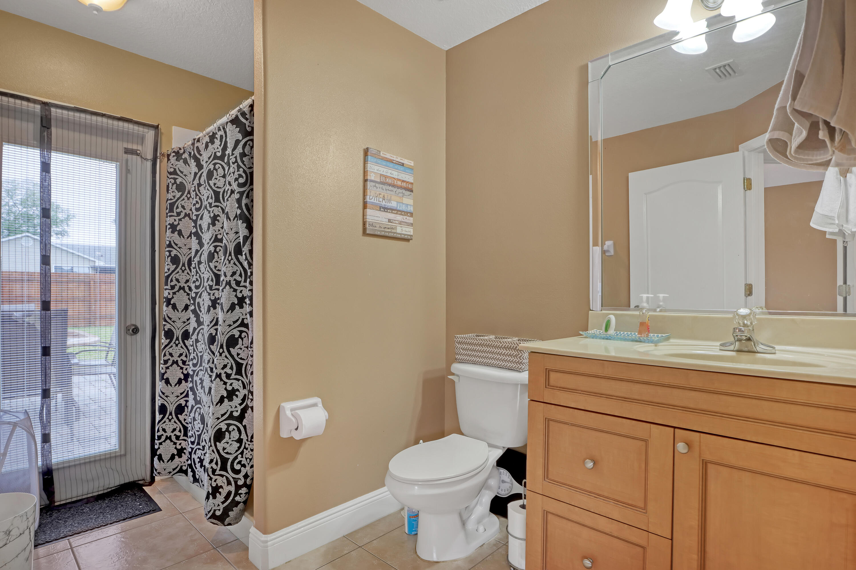 3939 Rolling Hill Drive