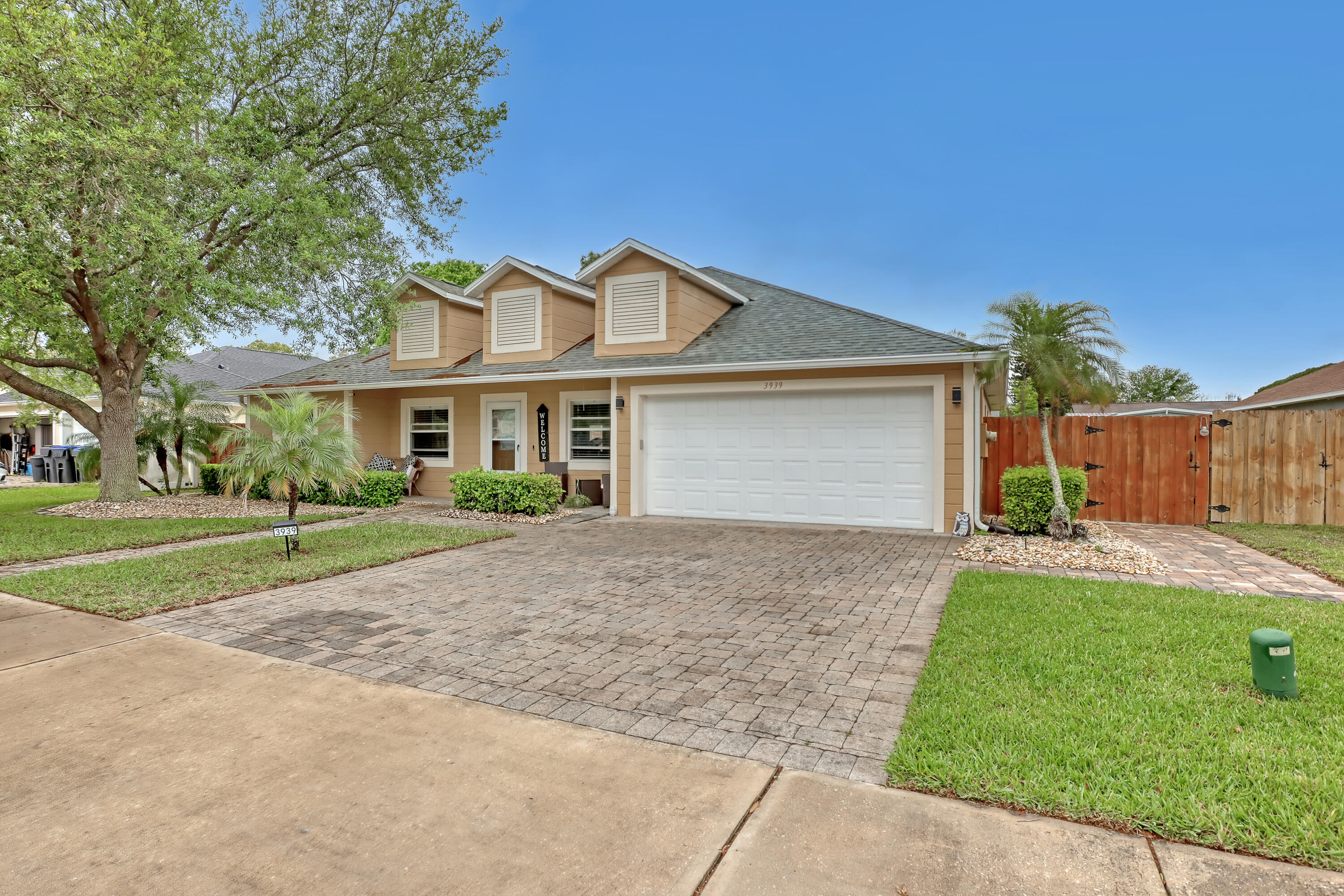 3939 Rolling Hill Drive