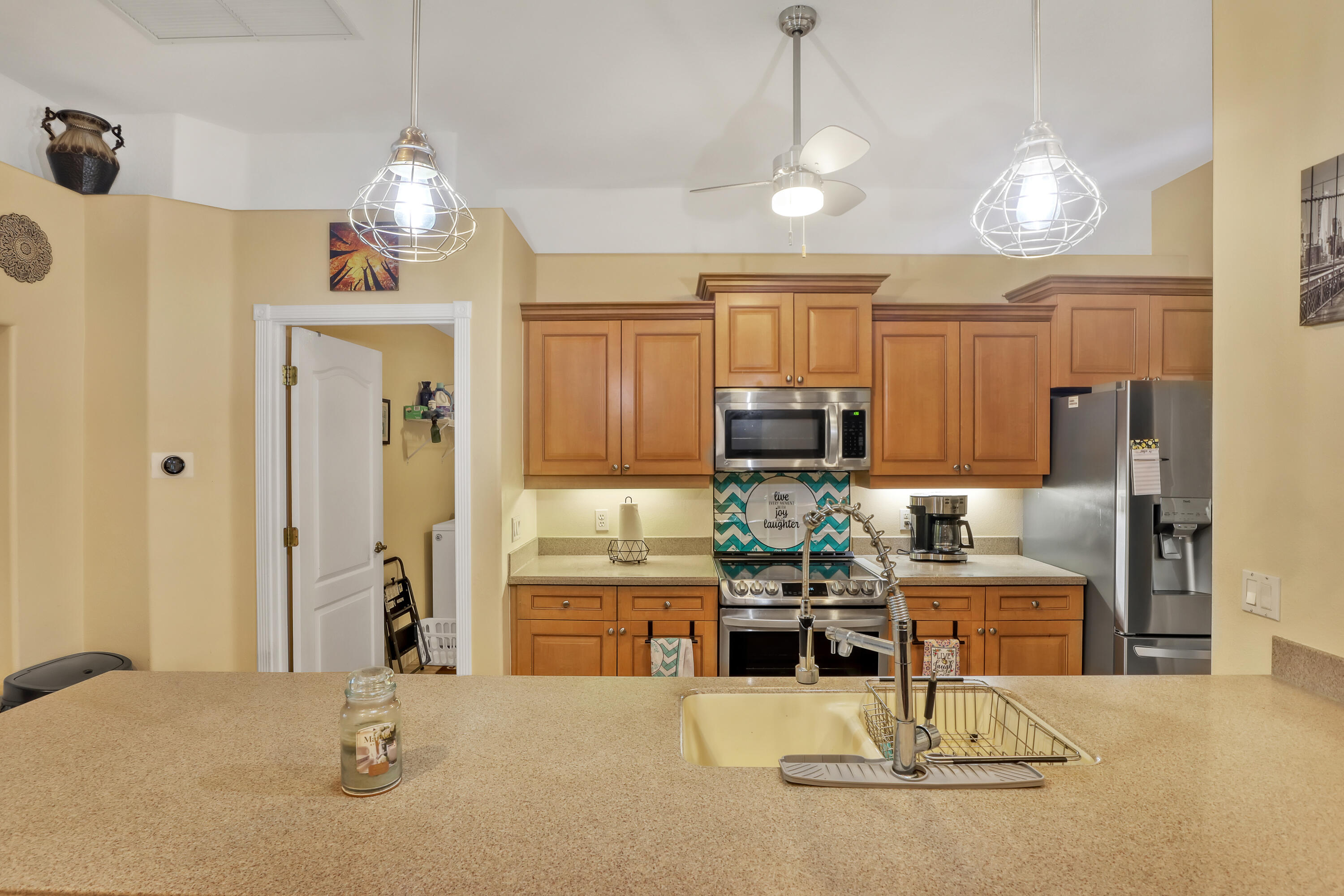 3939 Rolling Hill Drive