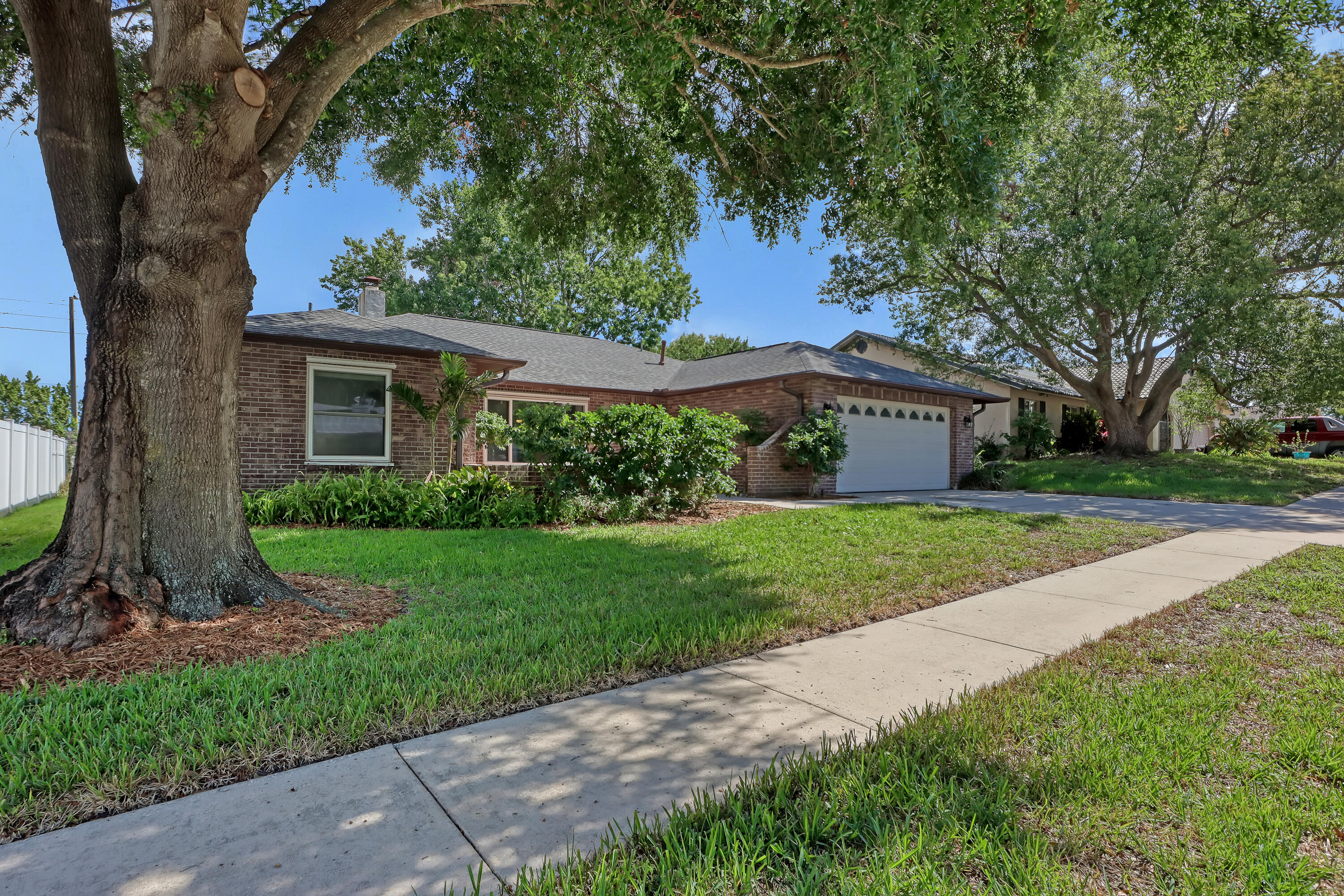 1280 Muirfield Court