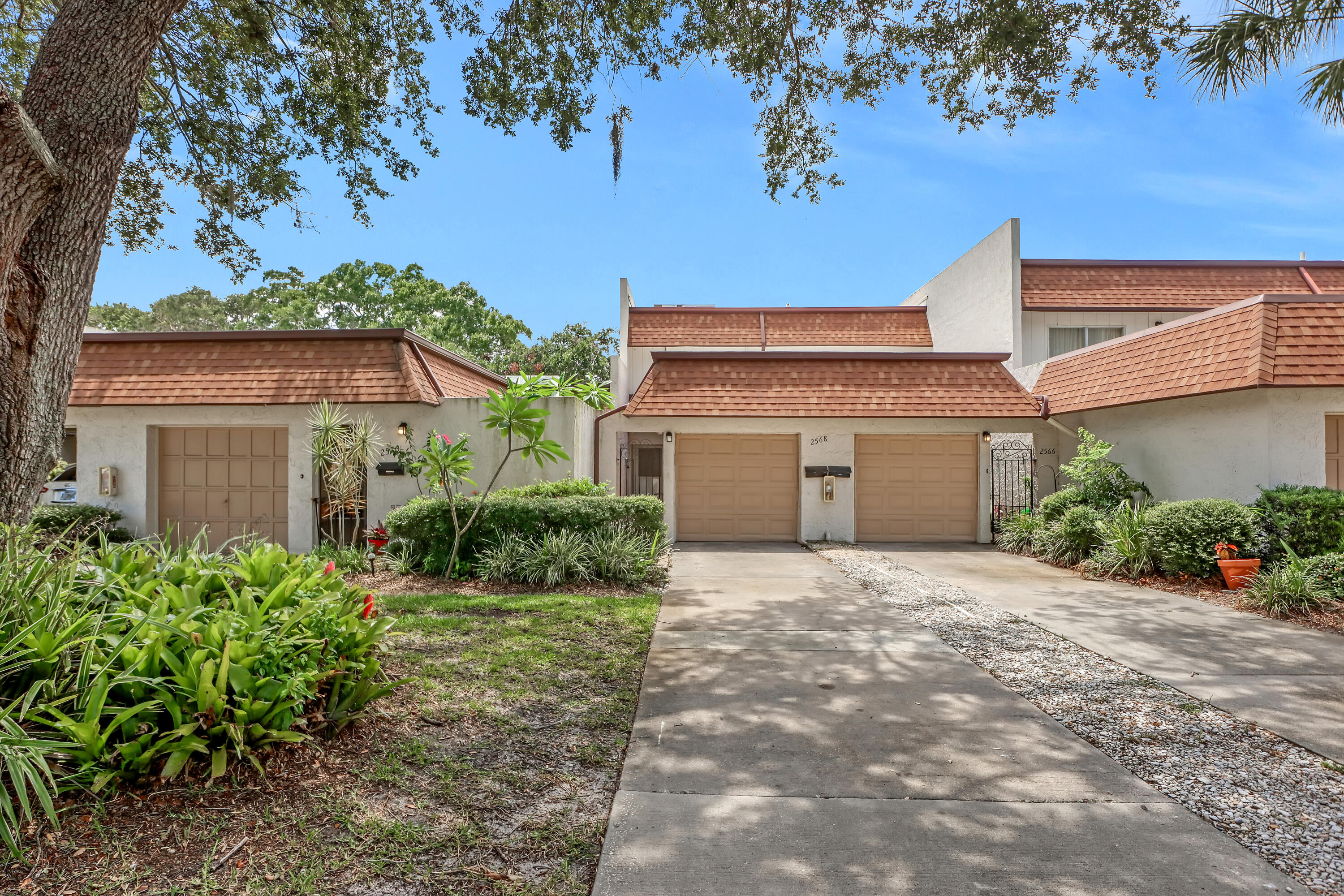2568 Demaret Drive, 308