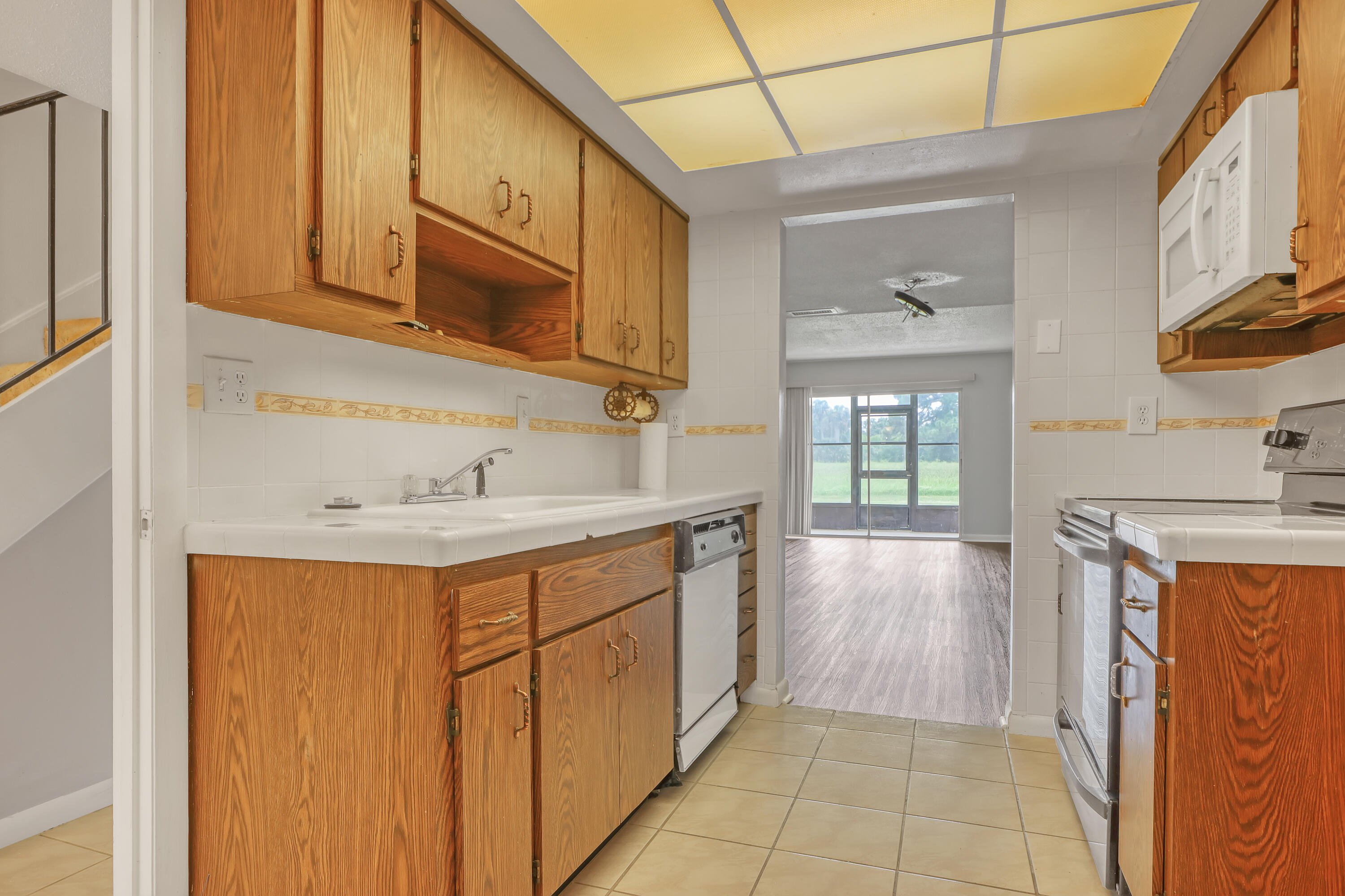 2568 Demaret Drive, 308