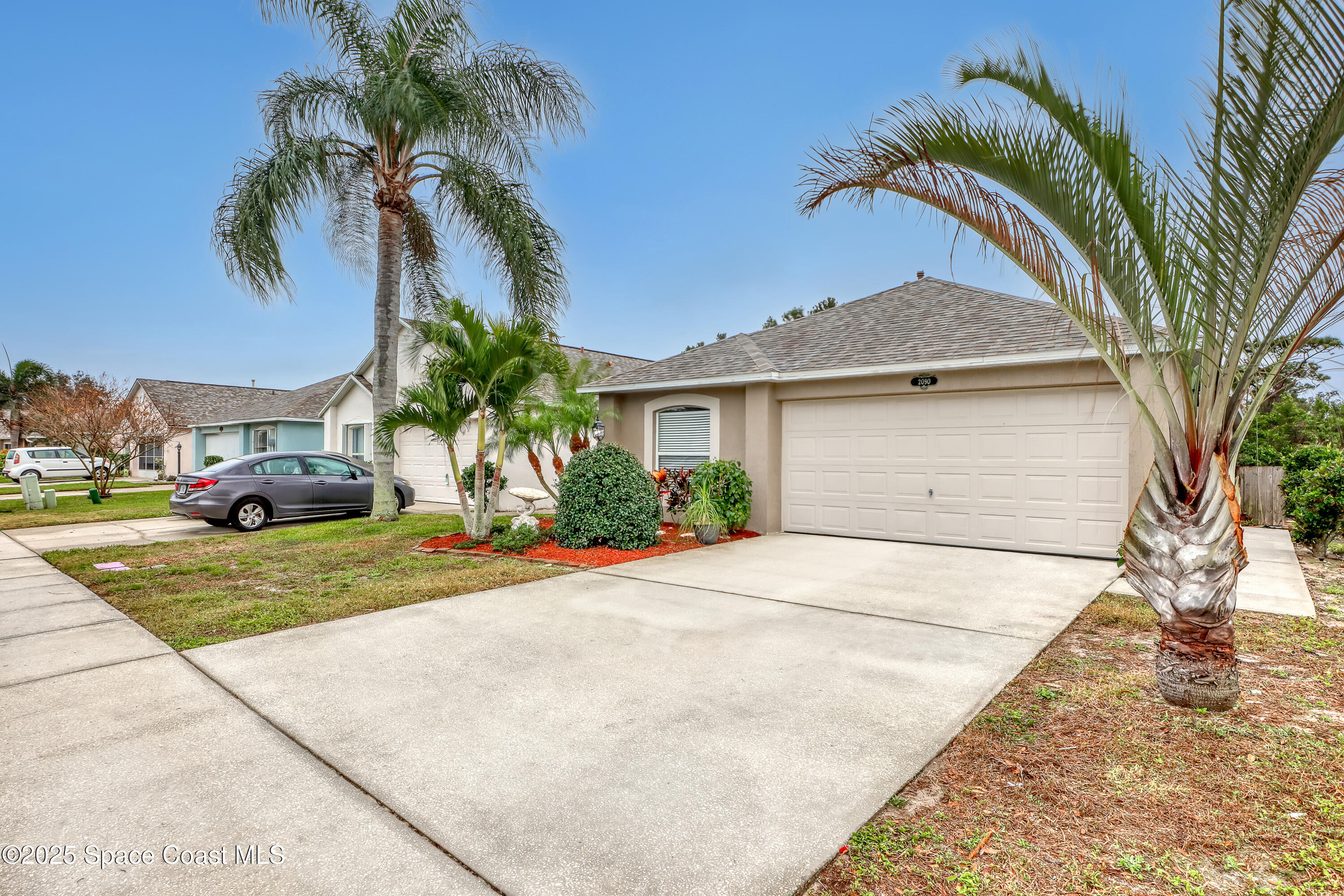 2090 Redwood Circle NE