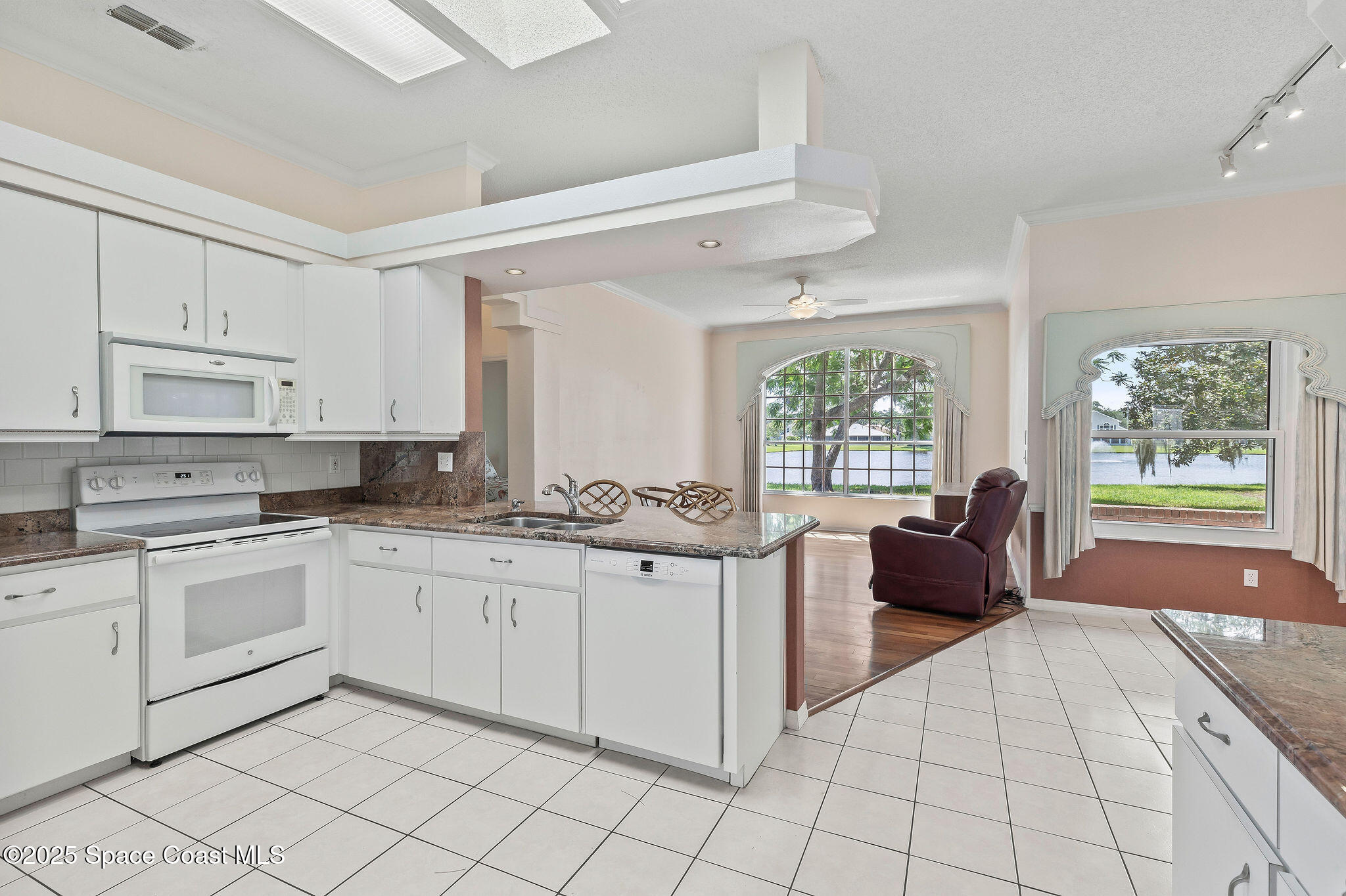 6111 Half Moon Drive Drive