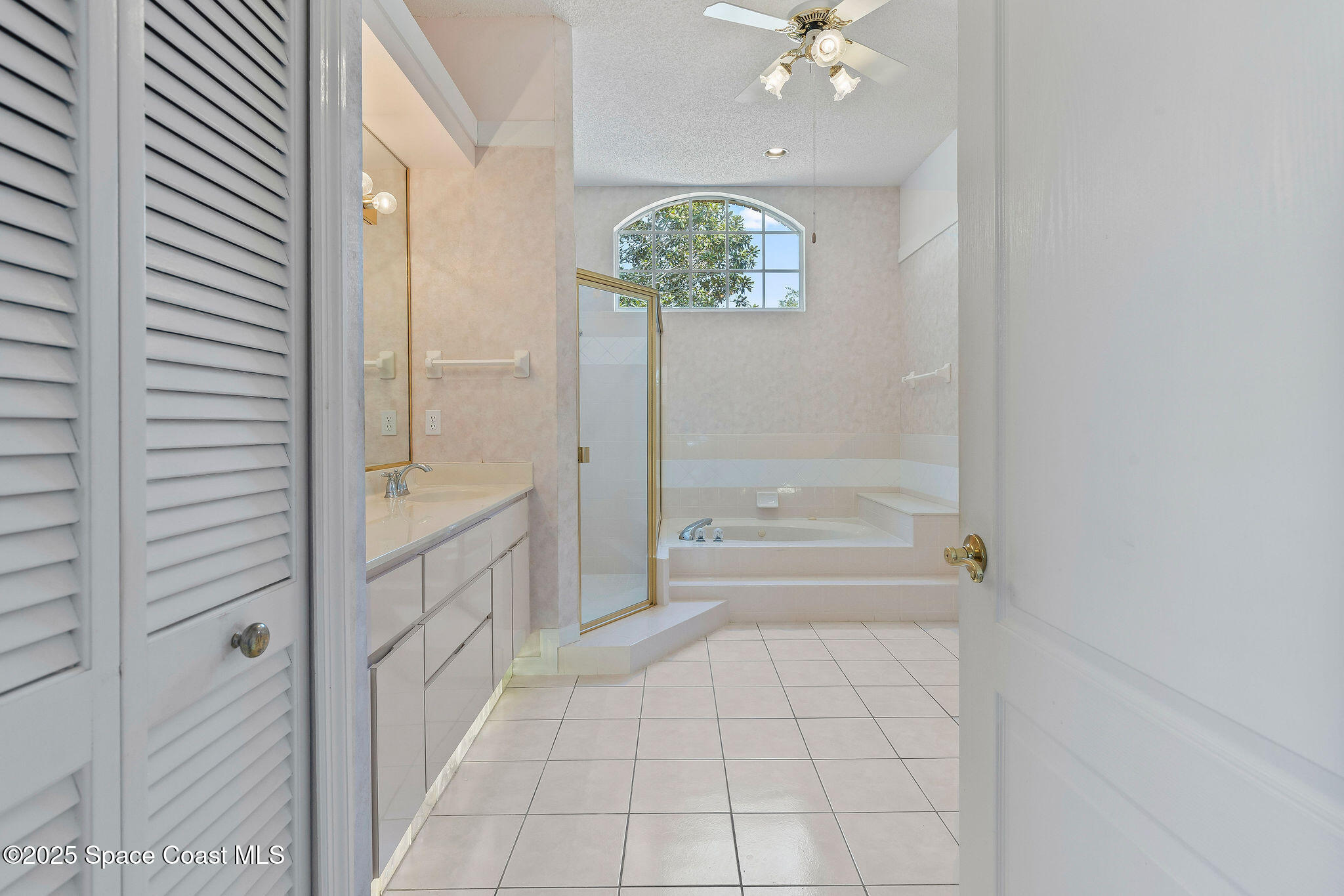 6111 Half Moon Drive Drive