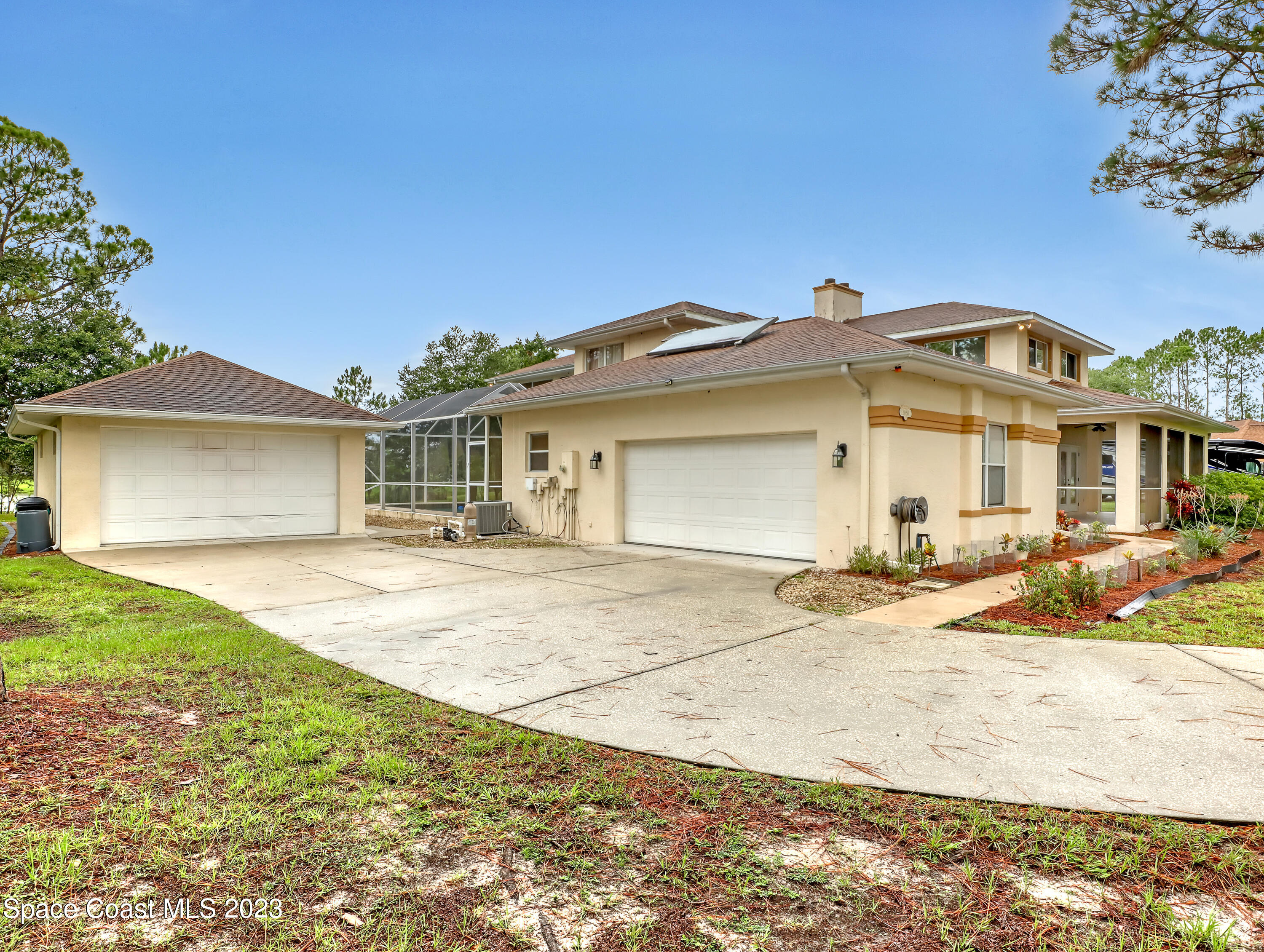 3060 Fawn Lake Boulevard