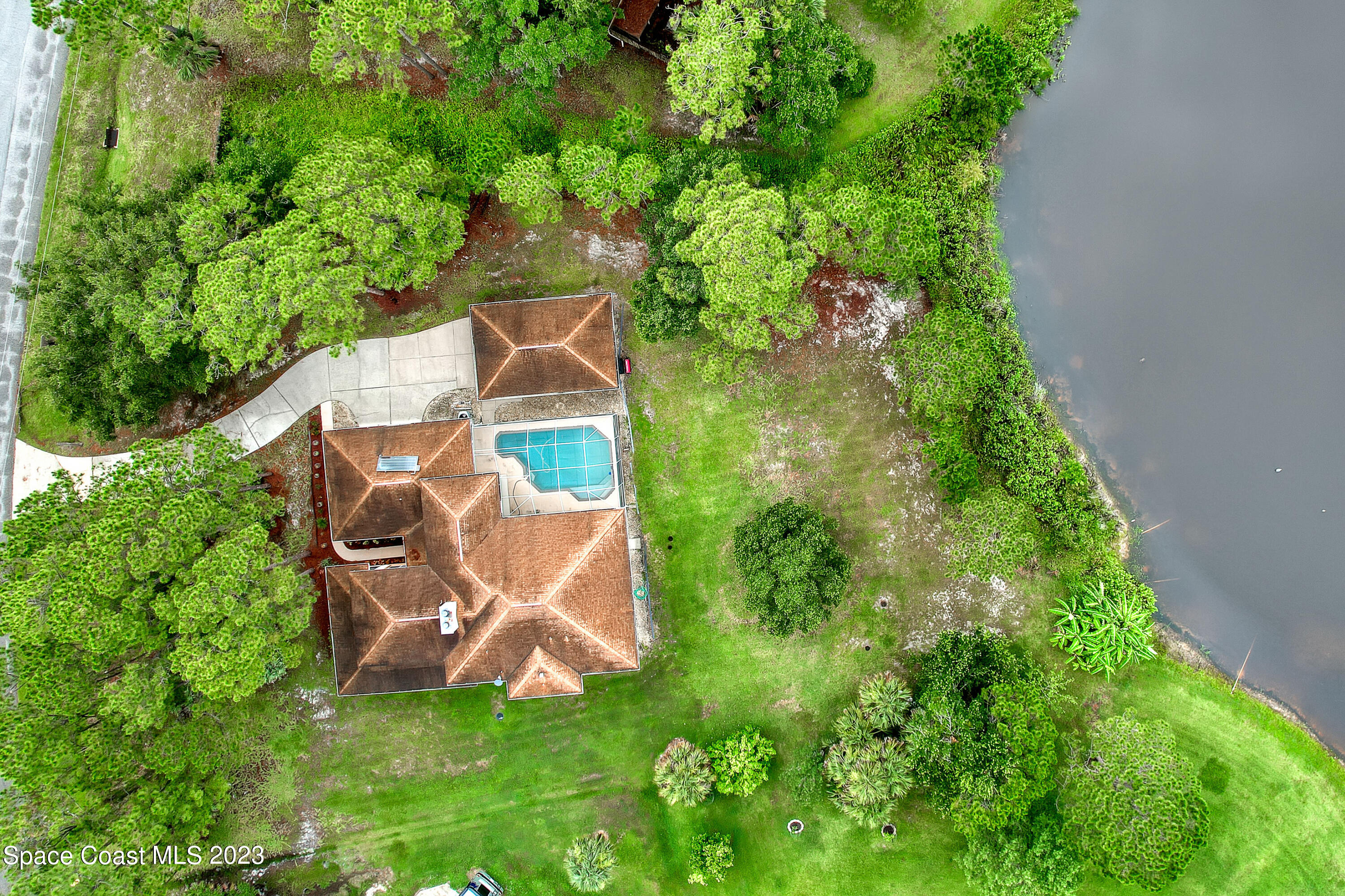 3060 Fawn Lake Boulevard
