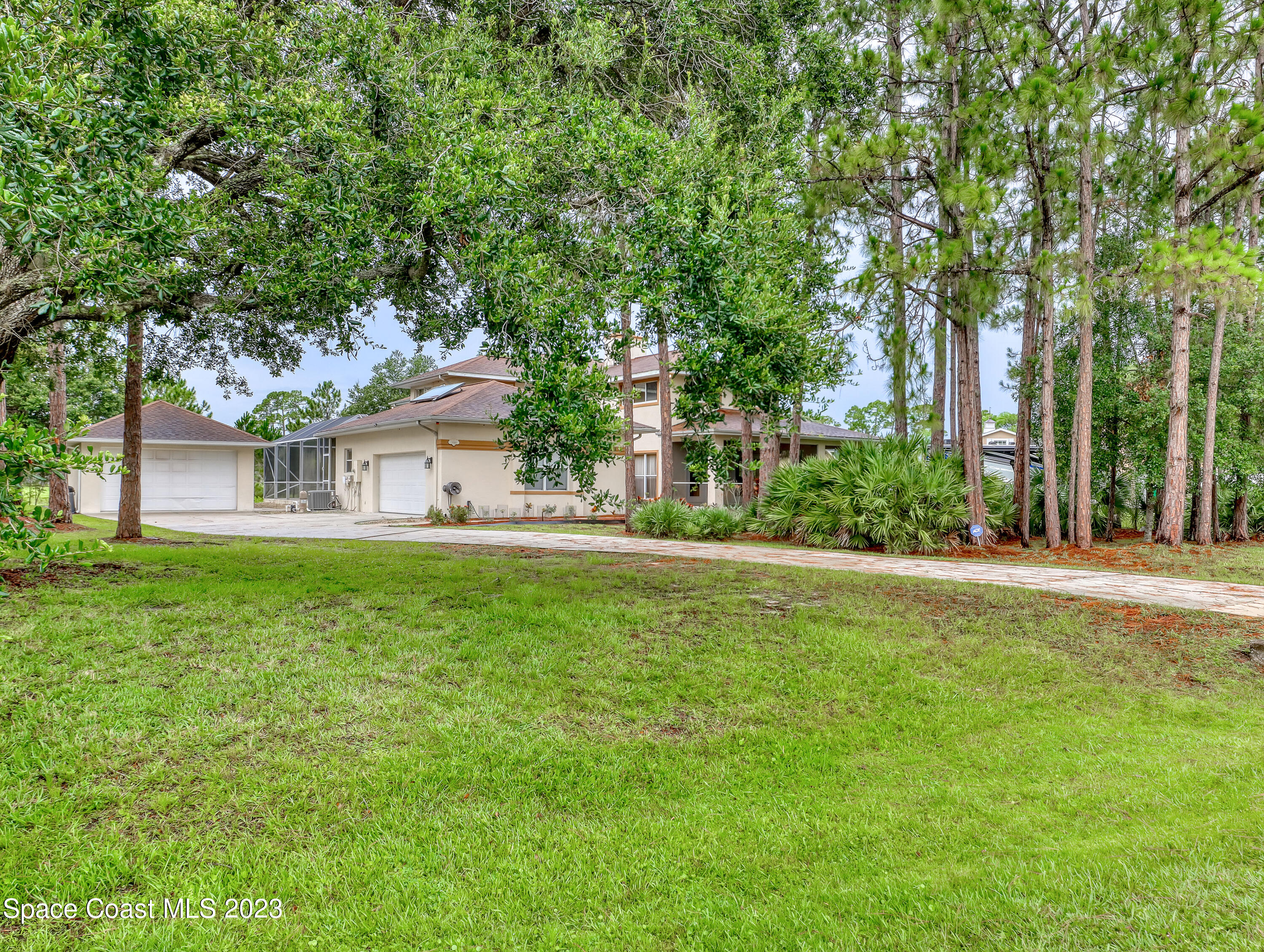 3060 Fawn Lake Boulevard