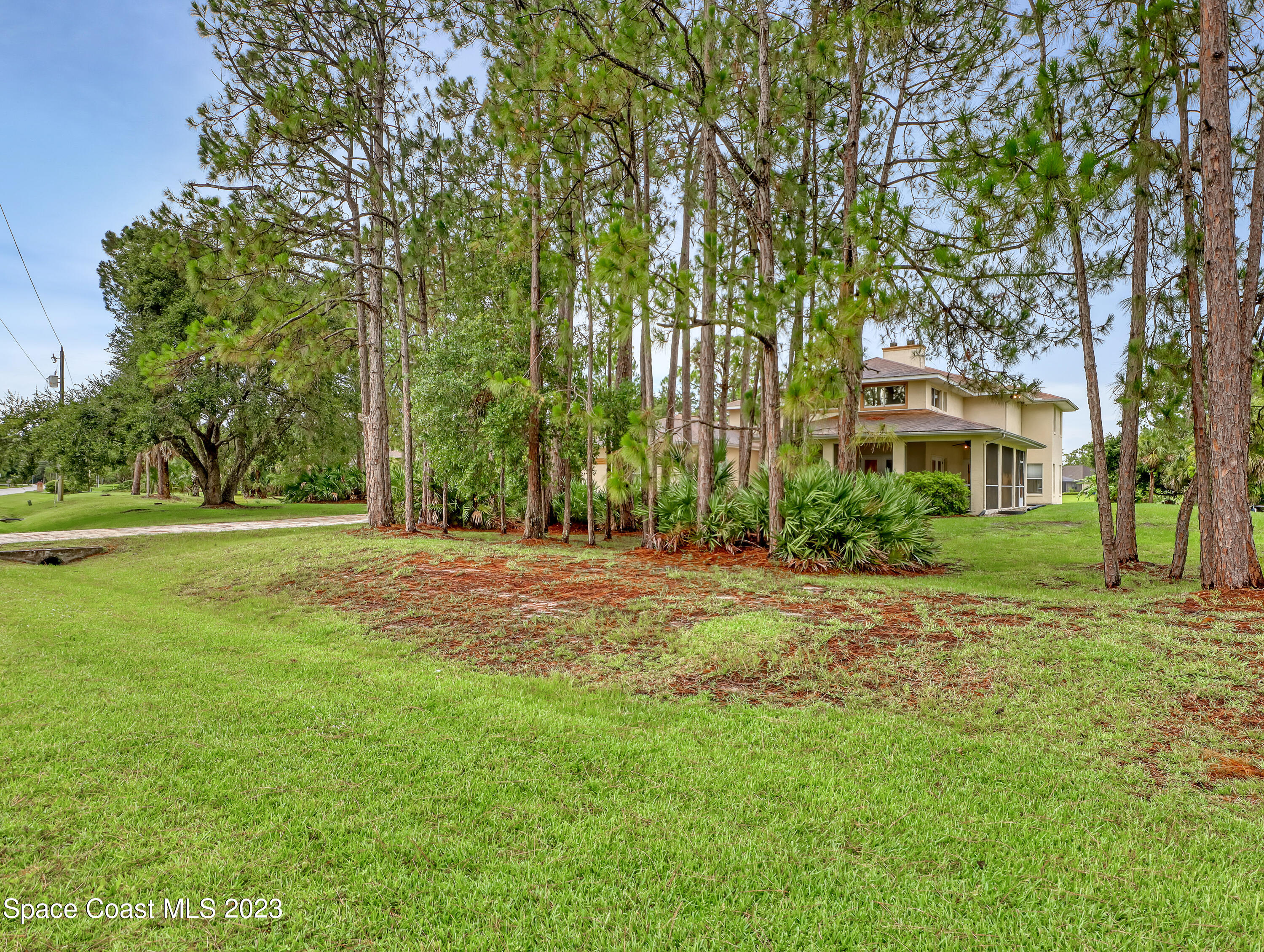 3060 Fawn Lake Boulevard