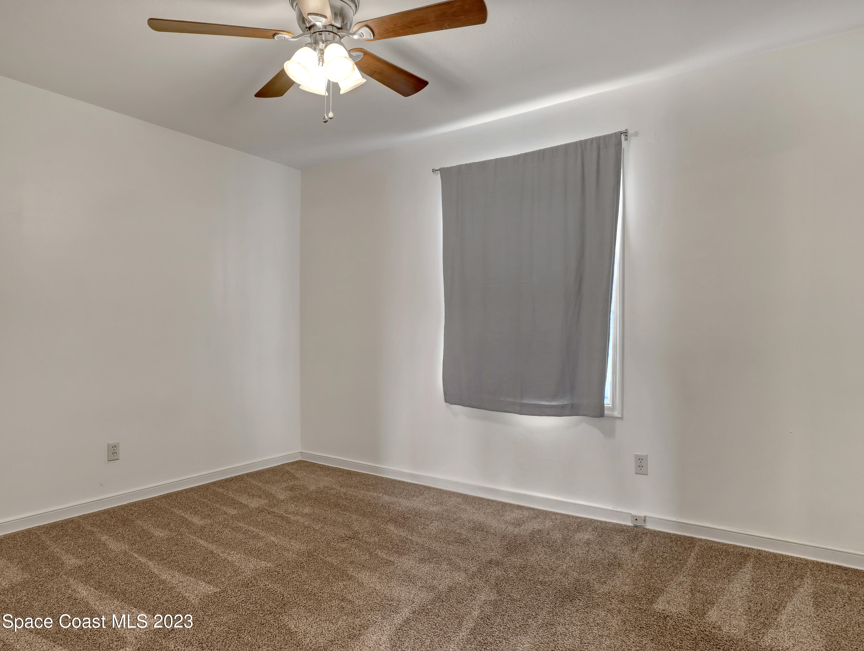 145 E Colonial Court, D