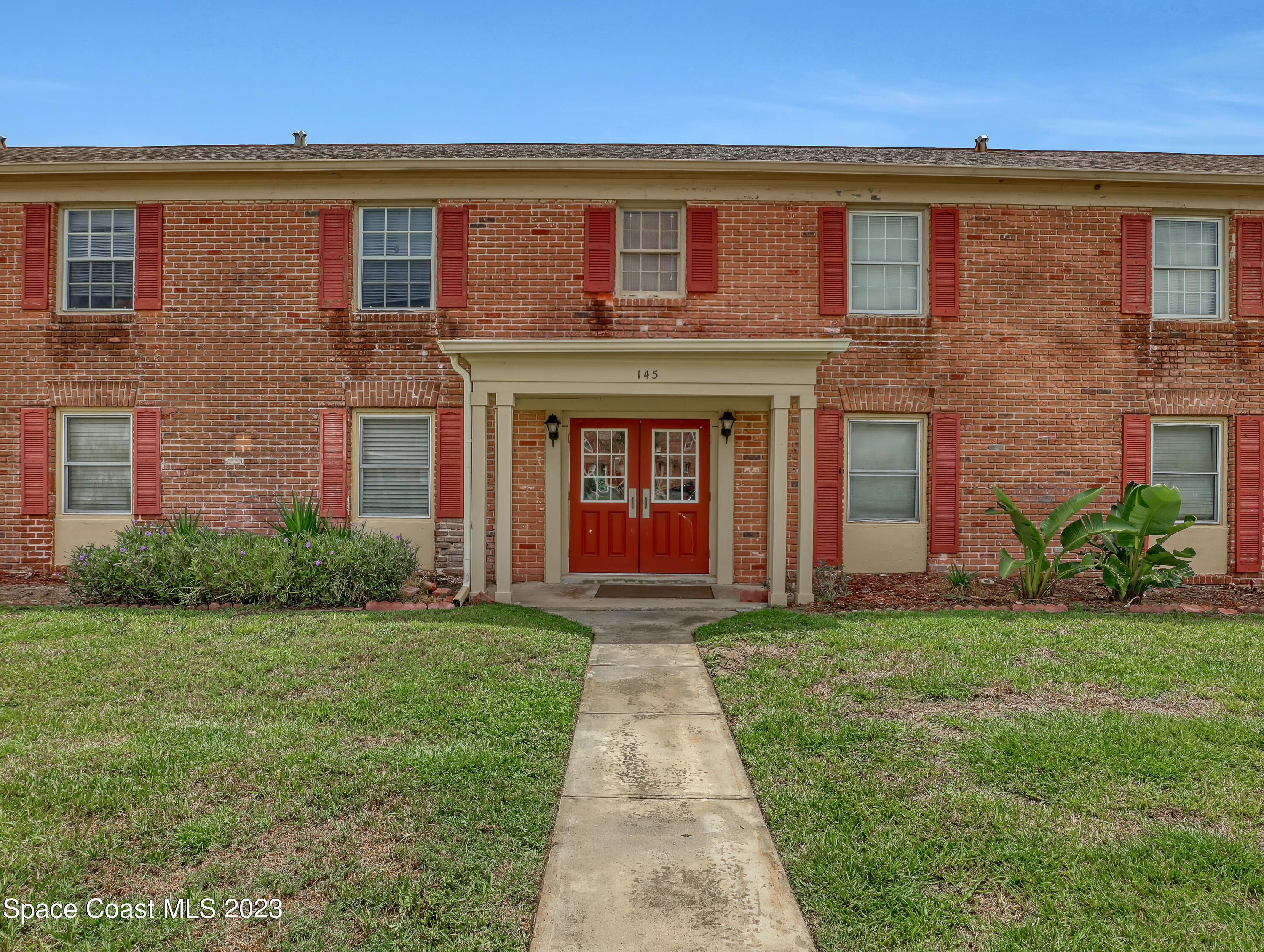 145 E Colonial Court, D