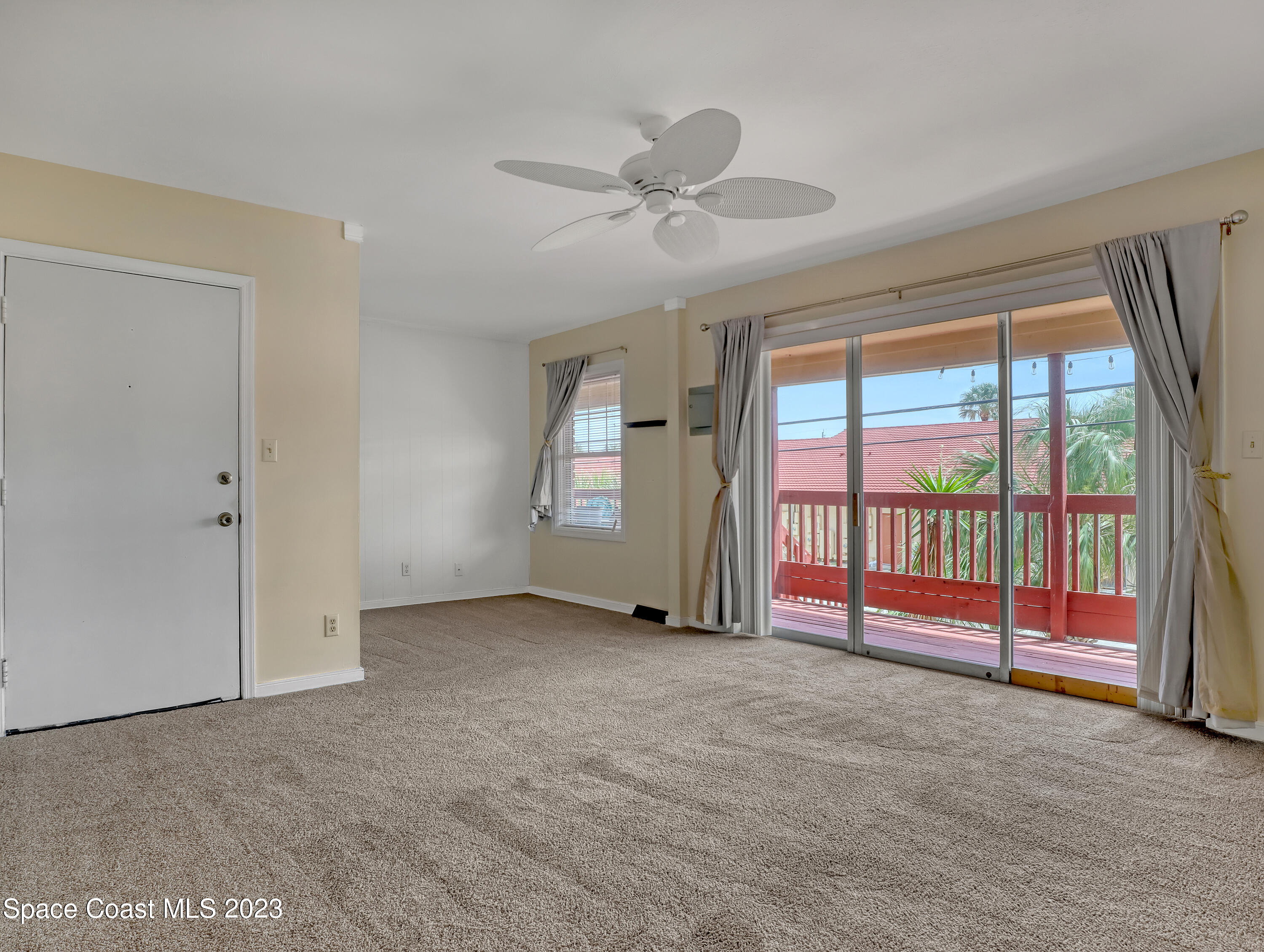 145 E Colonial Court, D