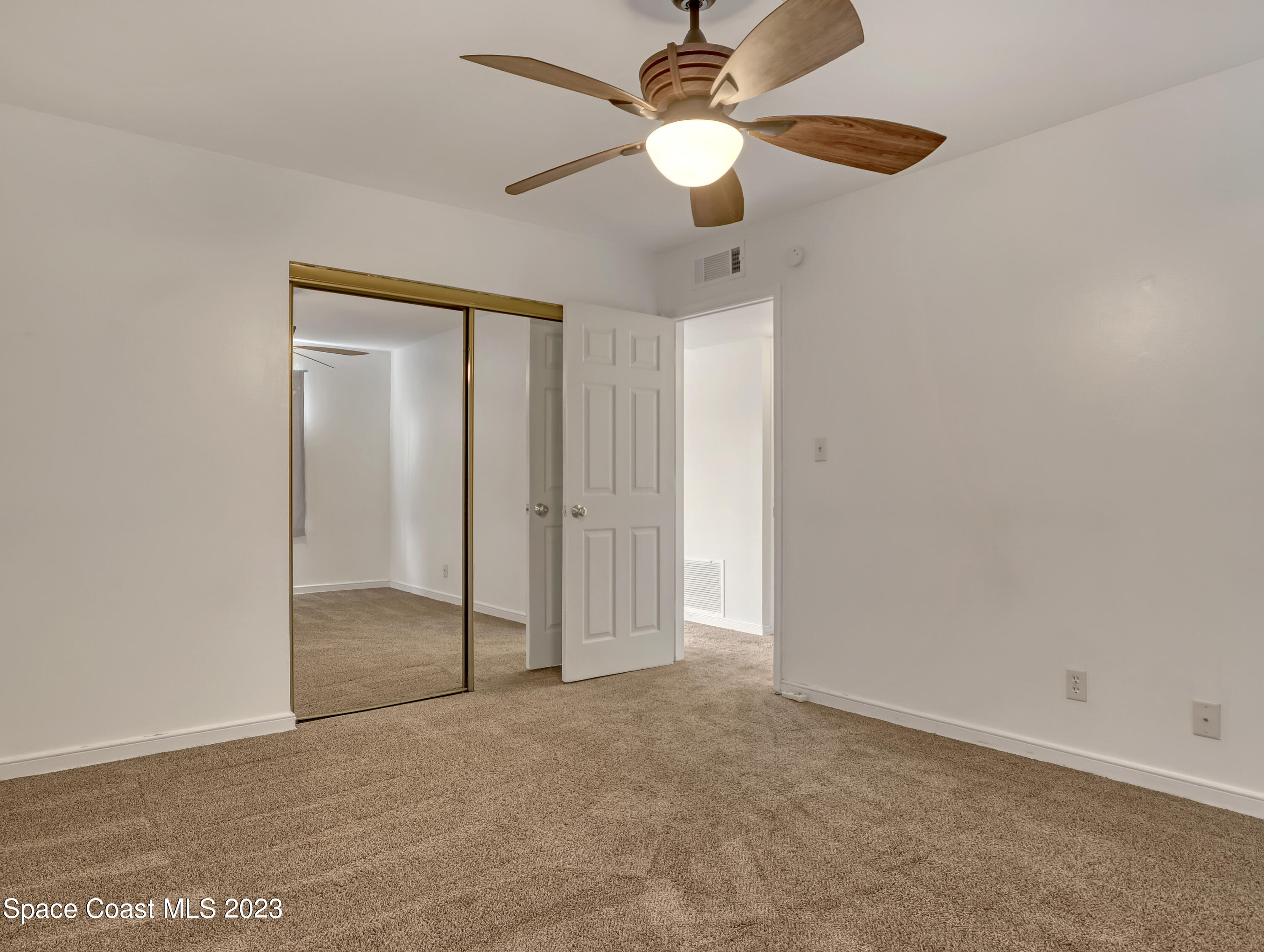 145 E Colonial Court, D