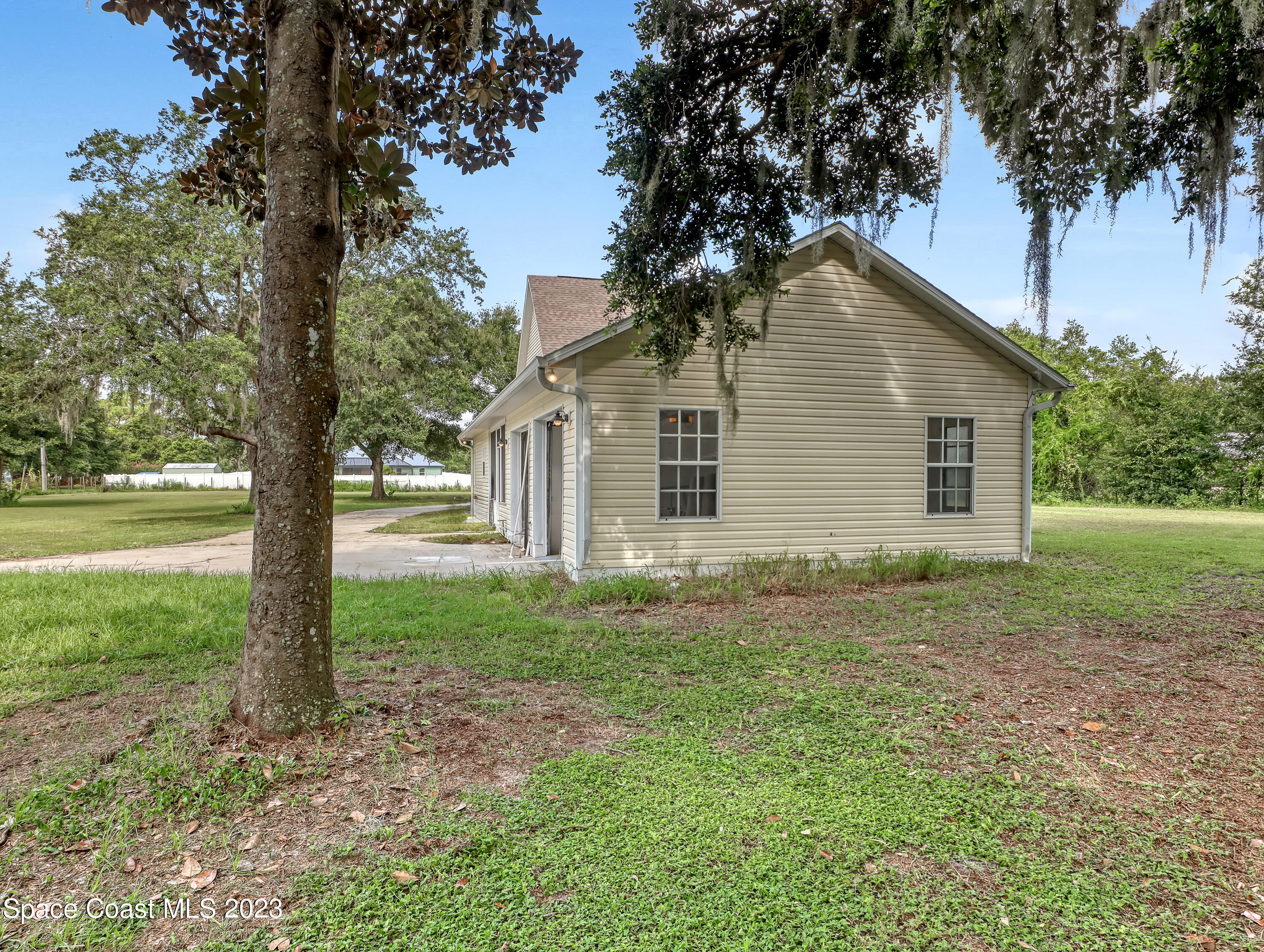 2155 Tomato Farm Road