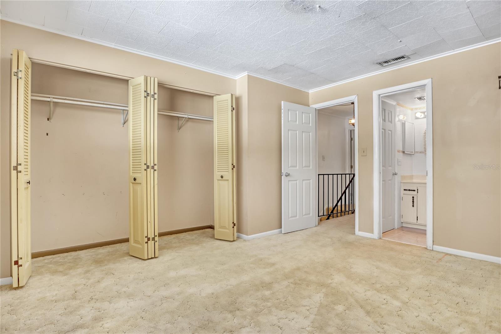 2568 DEMARET DR #308A