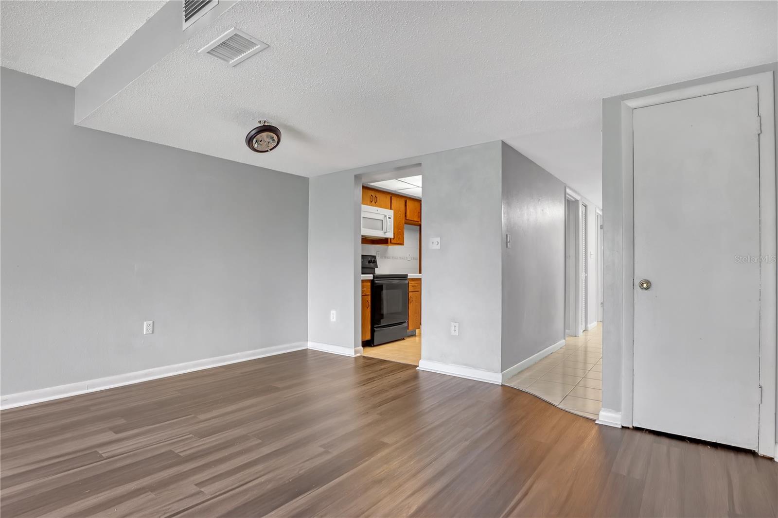 2568 DEMARET DR #308A