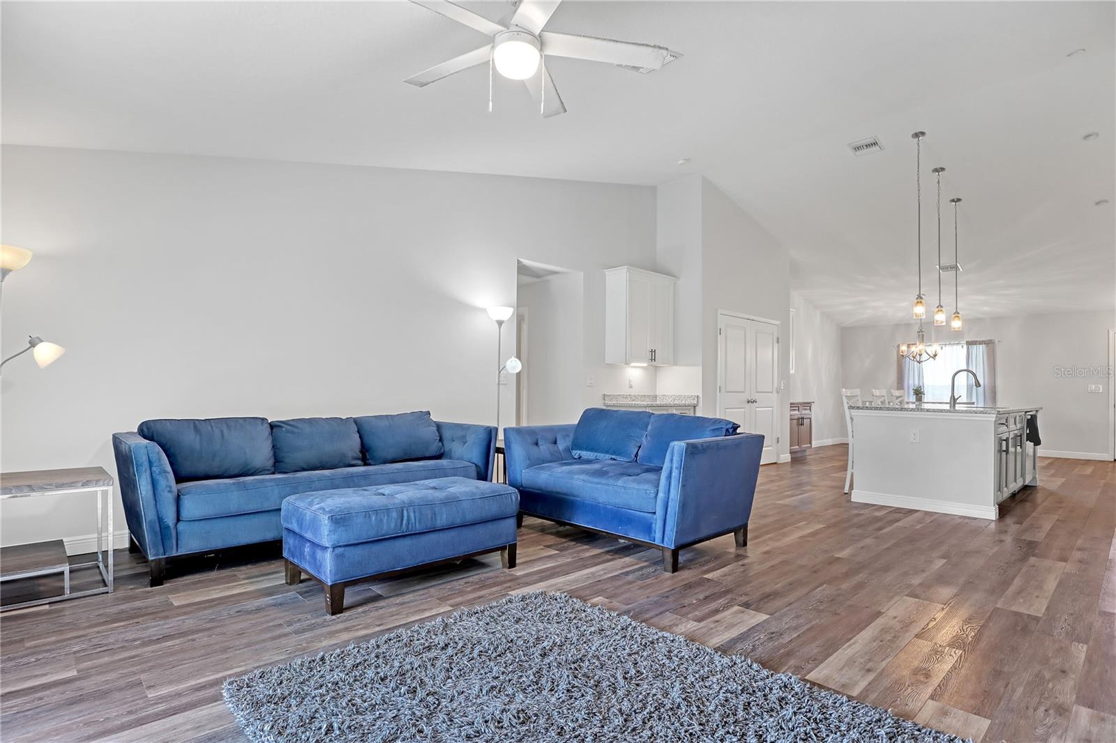 4383 PRENTICE LN