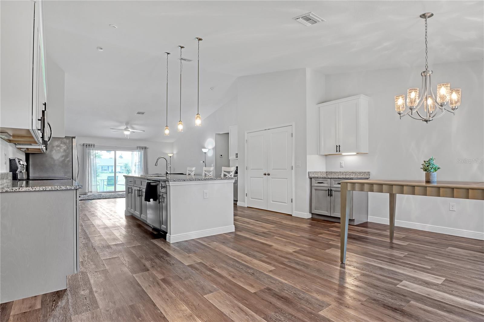 4383 PRENTICE LN