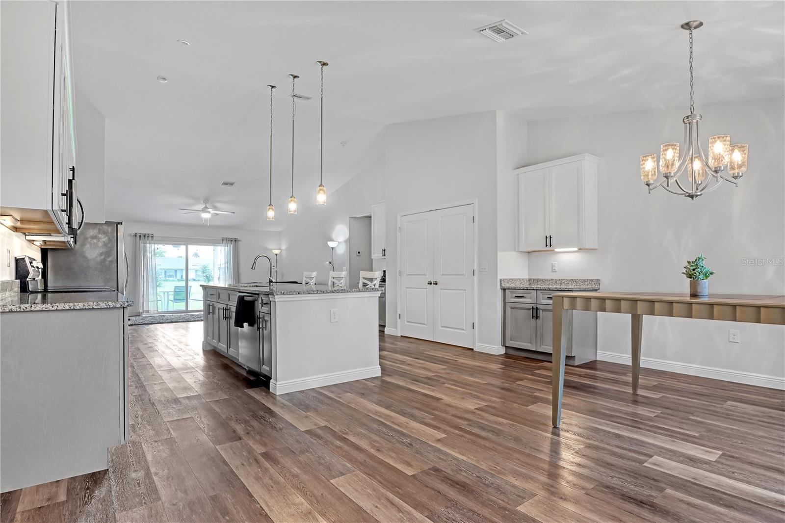 4383 PRENTICE LN