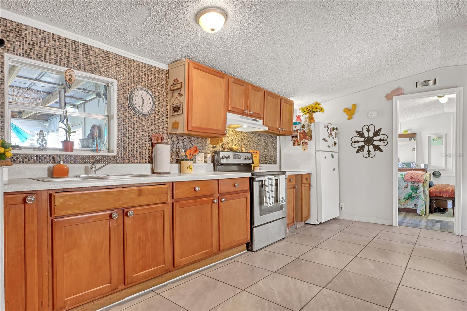 2515 WILEY AVE