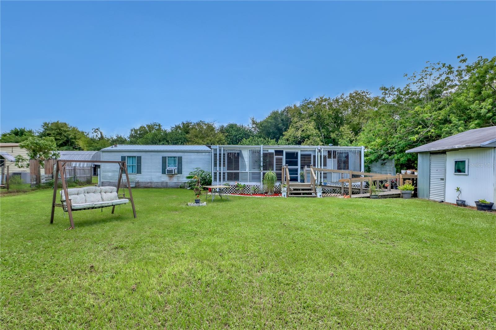 2515 WILEY AVE
