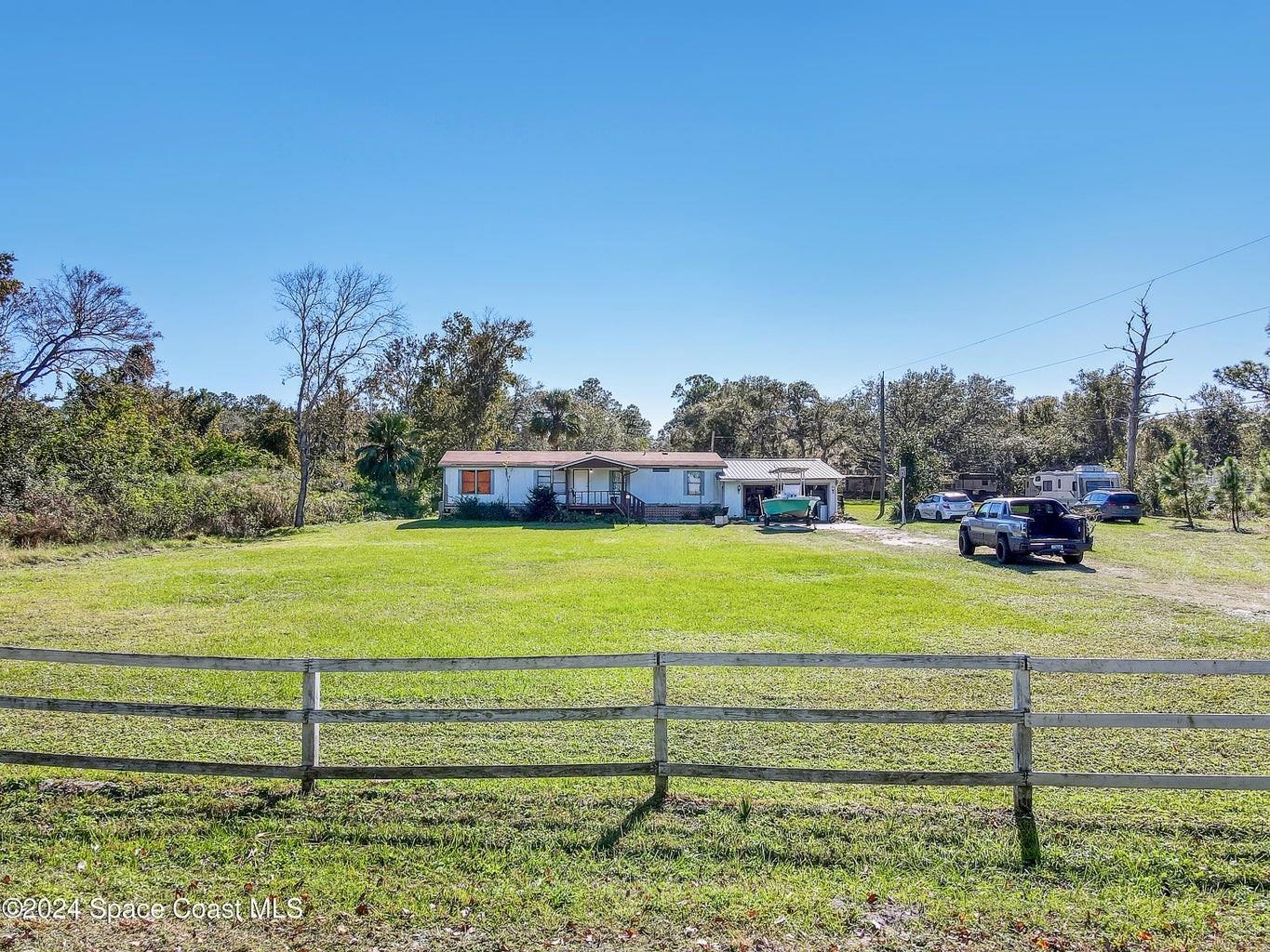 4305 APRIL LN