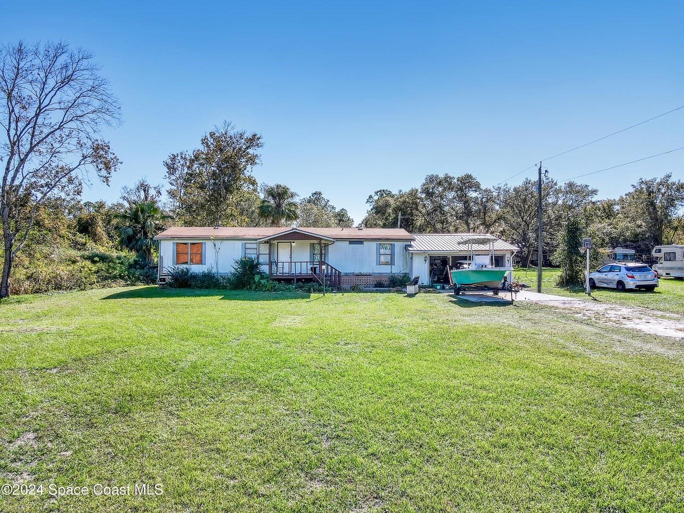 4305 APRIL LN