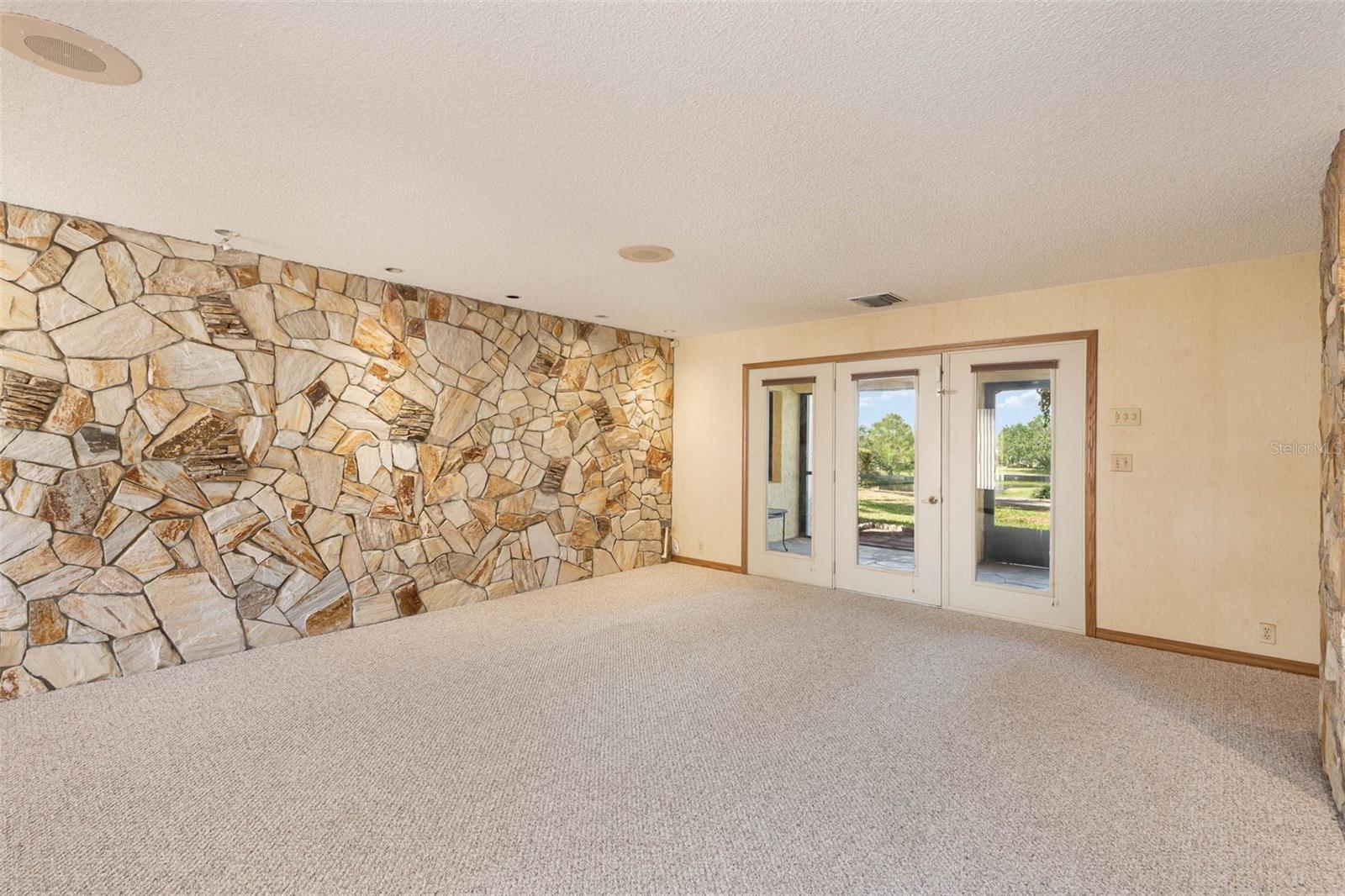 3686 MUIRFIELD DR